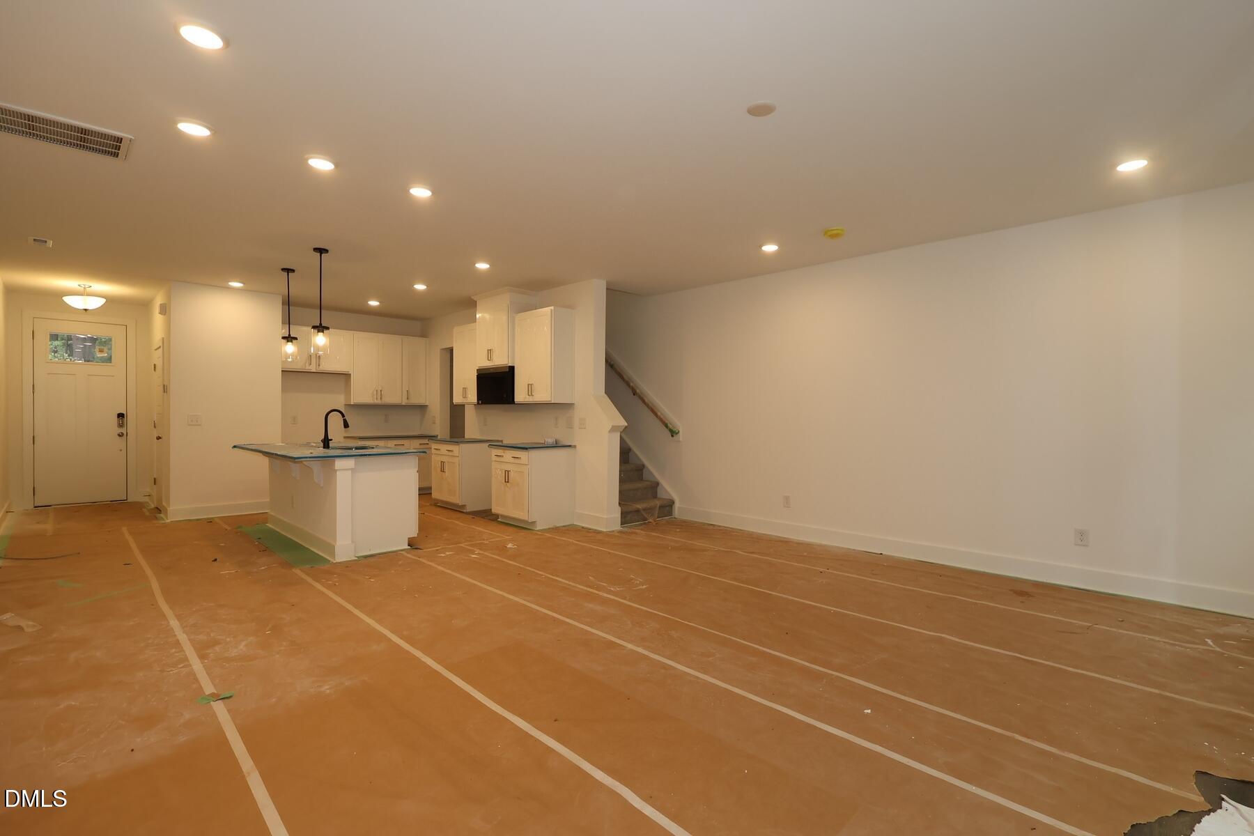 2922 Spring Manor Way Property Photo 10