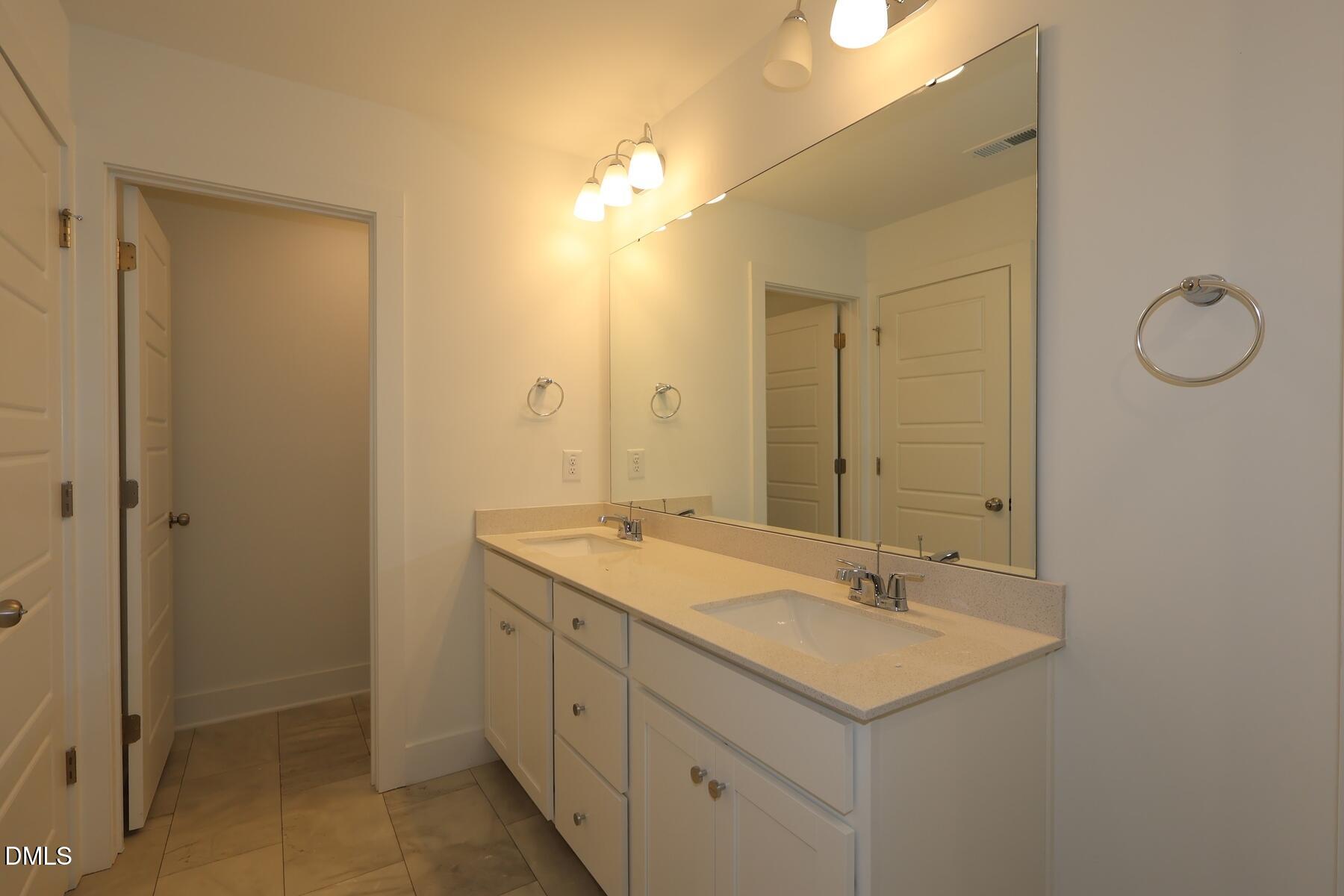 2920 Spring Manor Way Property Photo 14
