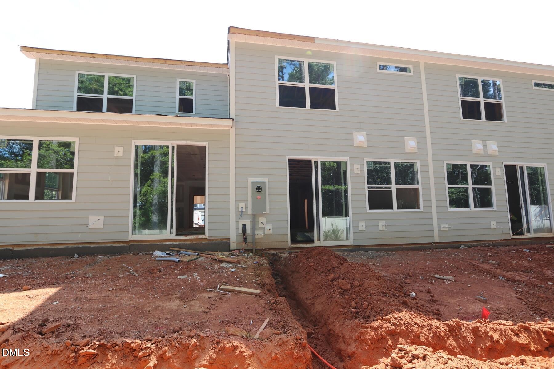 2918 Spring Manor Way Property Photo 5