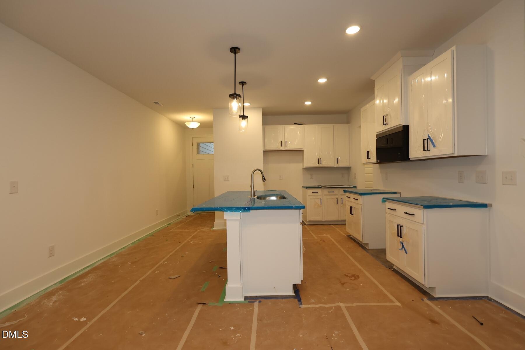 2918 Spring Manor Way Property Photo 5