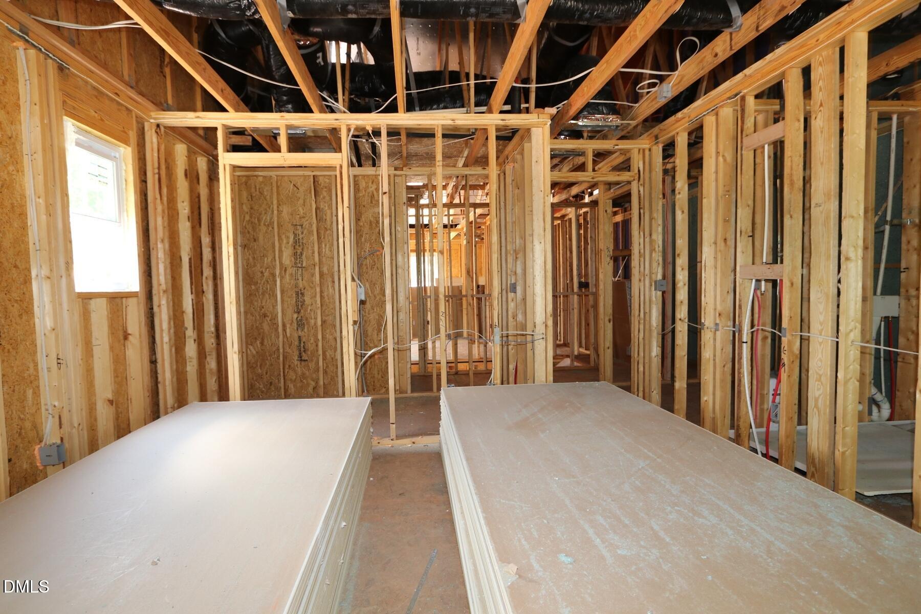 2916 Spring Manor Way Property Photo 2