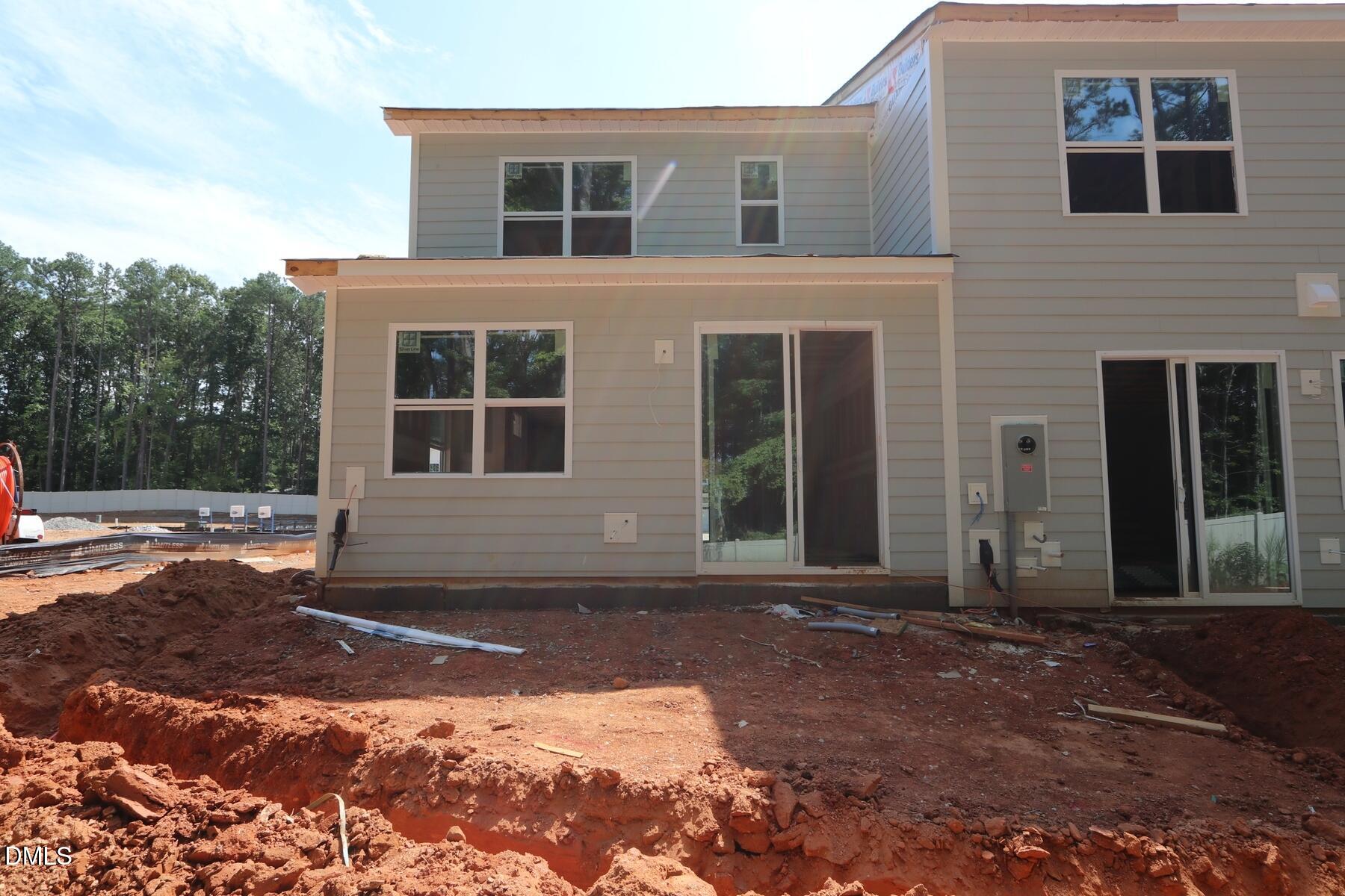 2916 Spring Manor Way Property Photo 4