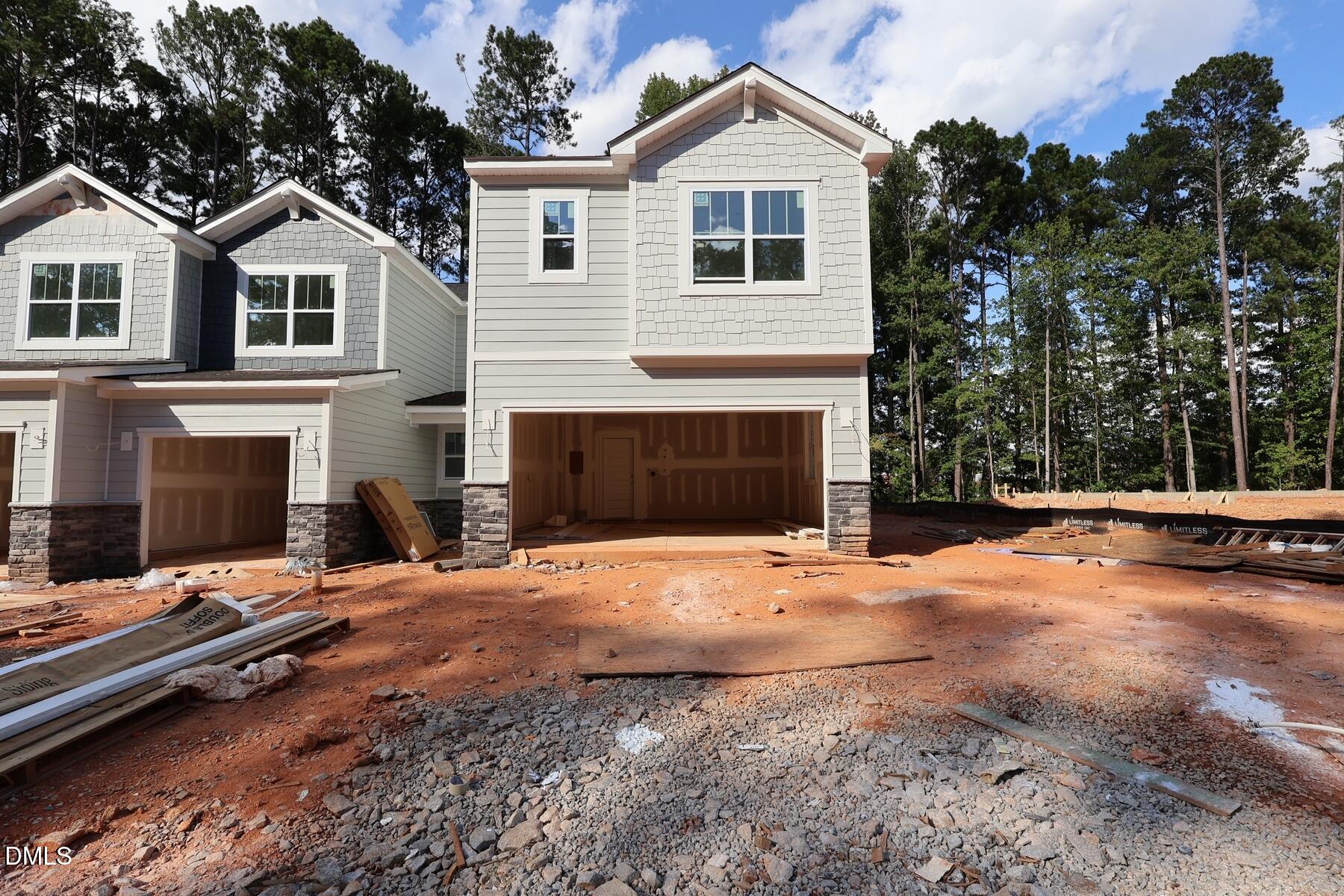 2916 Spring Manor Way Property Photo 4