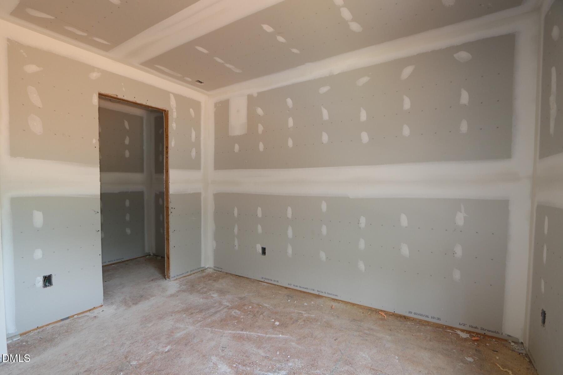 2916 Spring Manor Way Property Photo 6