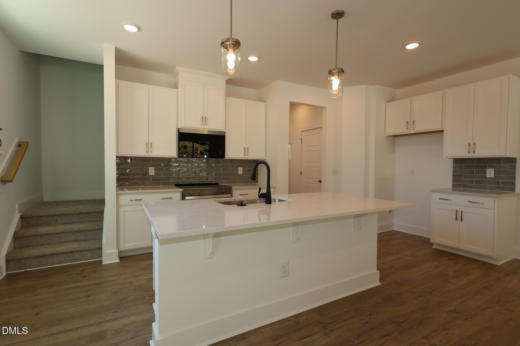 2916 Spring Manor Way Property Photo 8