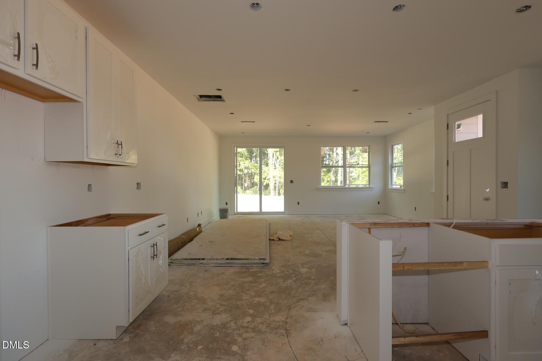 2916 Spring Manor Way Property Photo 9