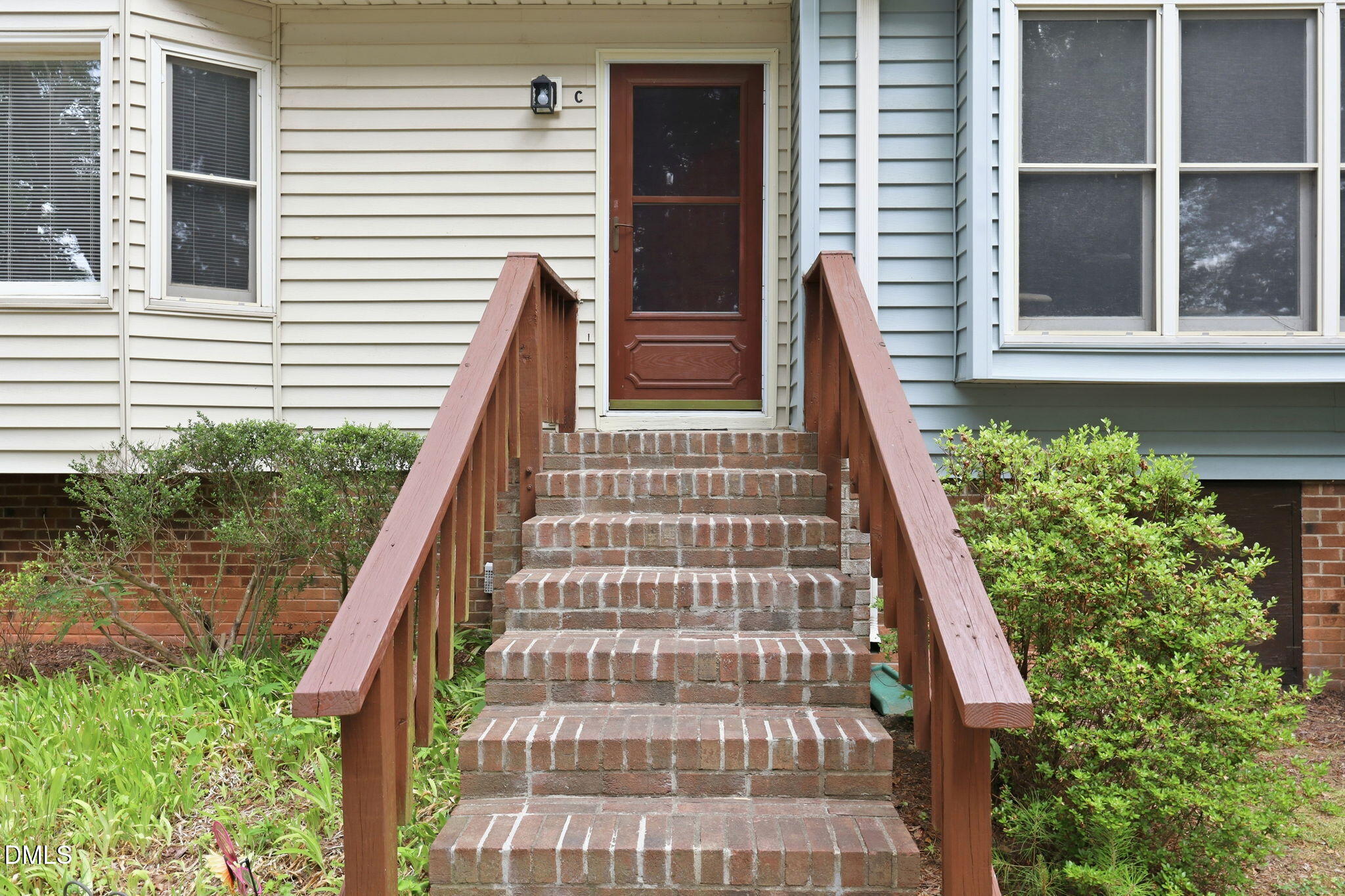 844 Athens Drive C Property Photo 3