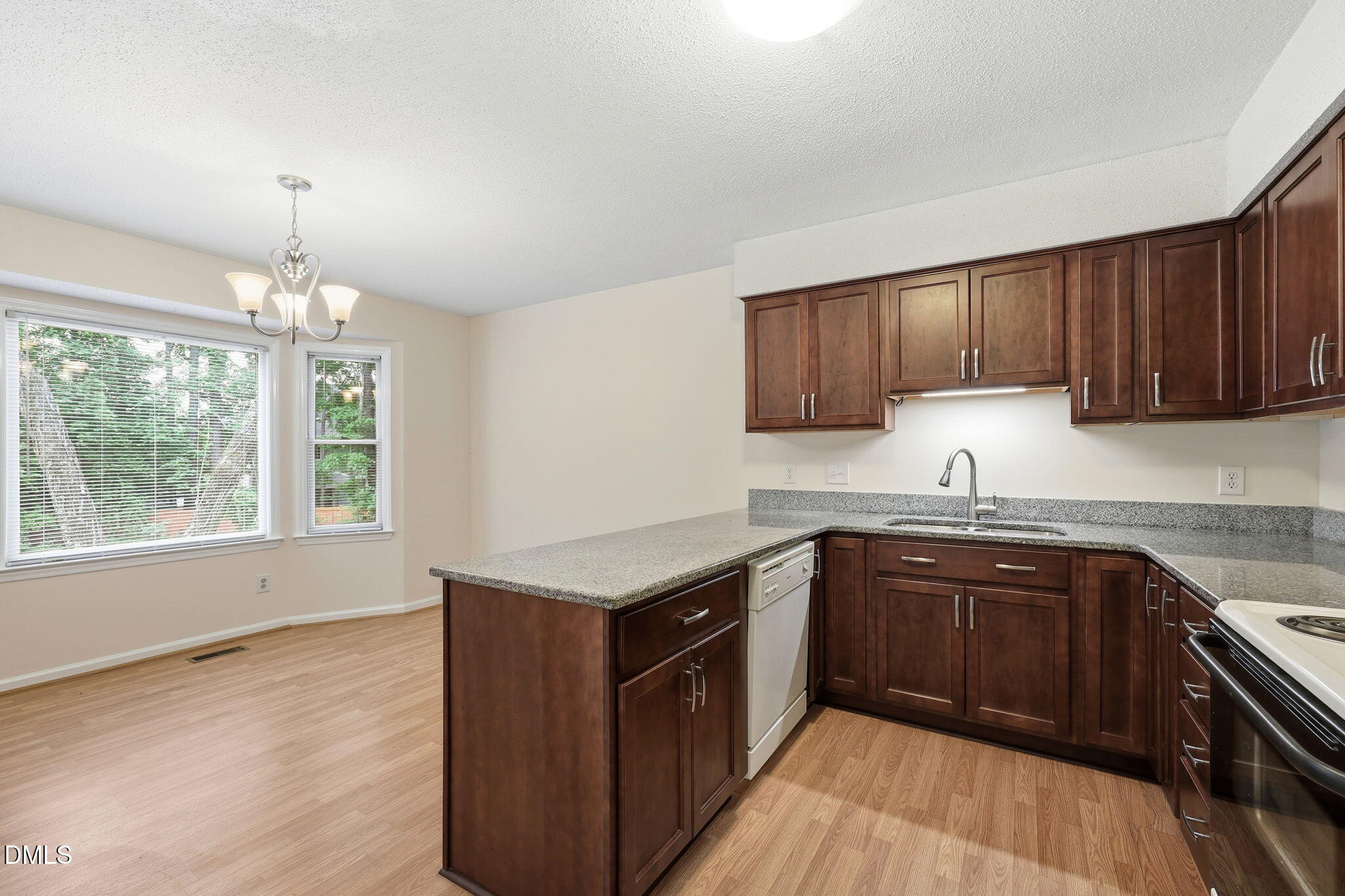 844 Athens Drive C Property Photo 5
