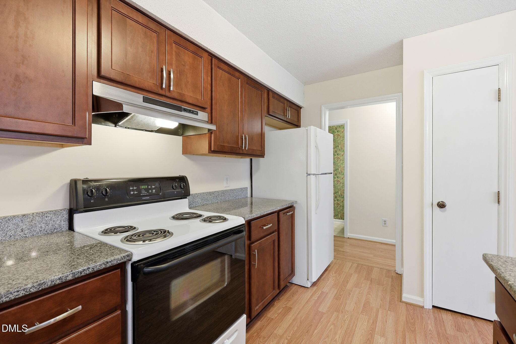844 Athens Drive C Property Photo 6