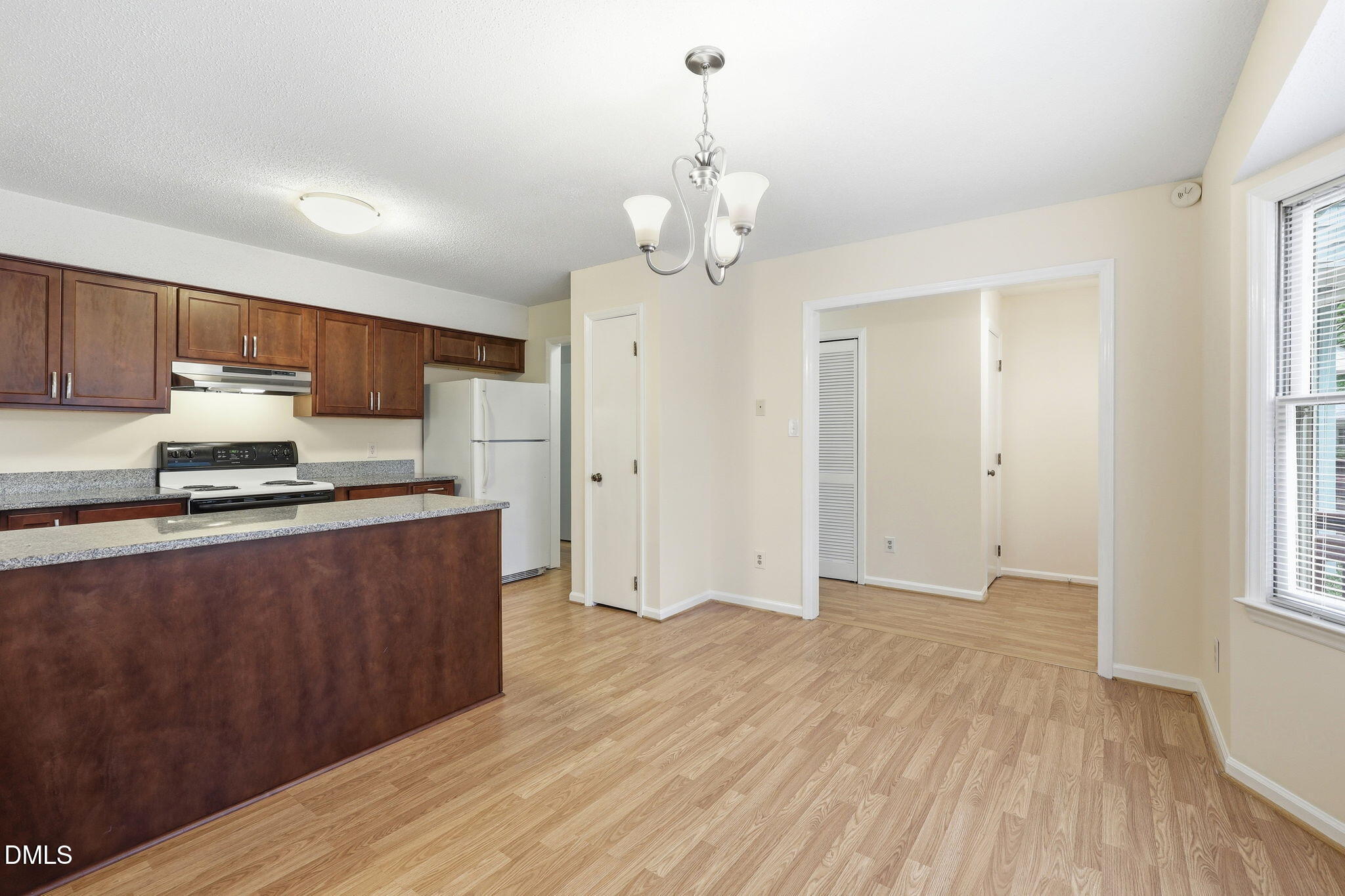 844 Athens Drive C Property Photo 7