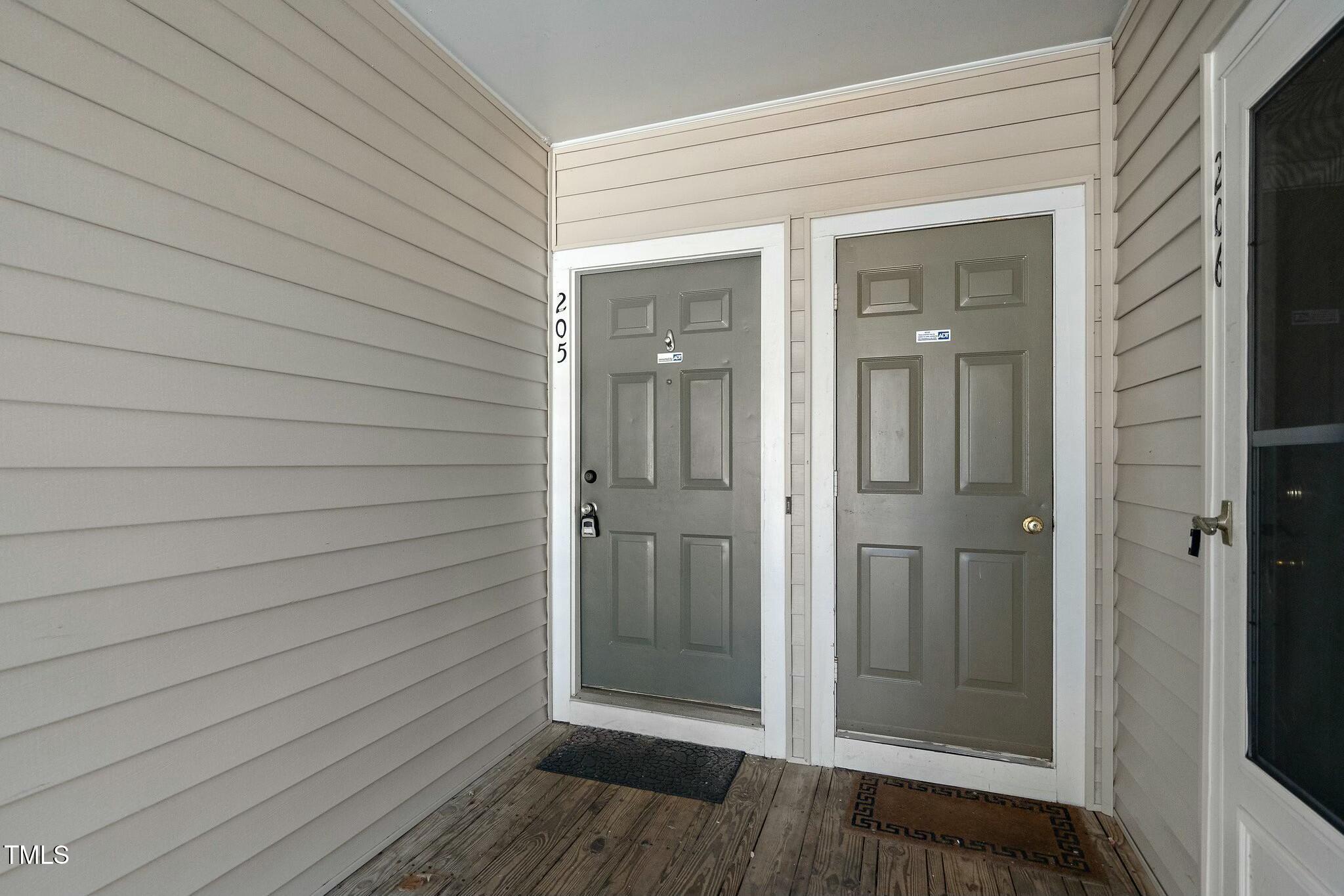 6011 Winterpointe Lane Property Photo 17