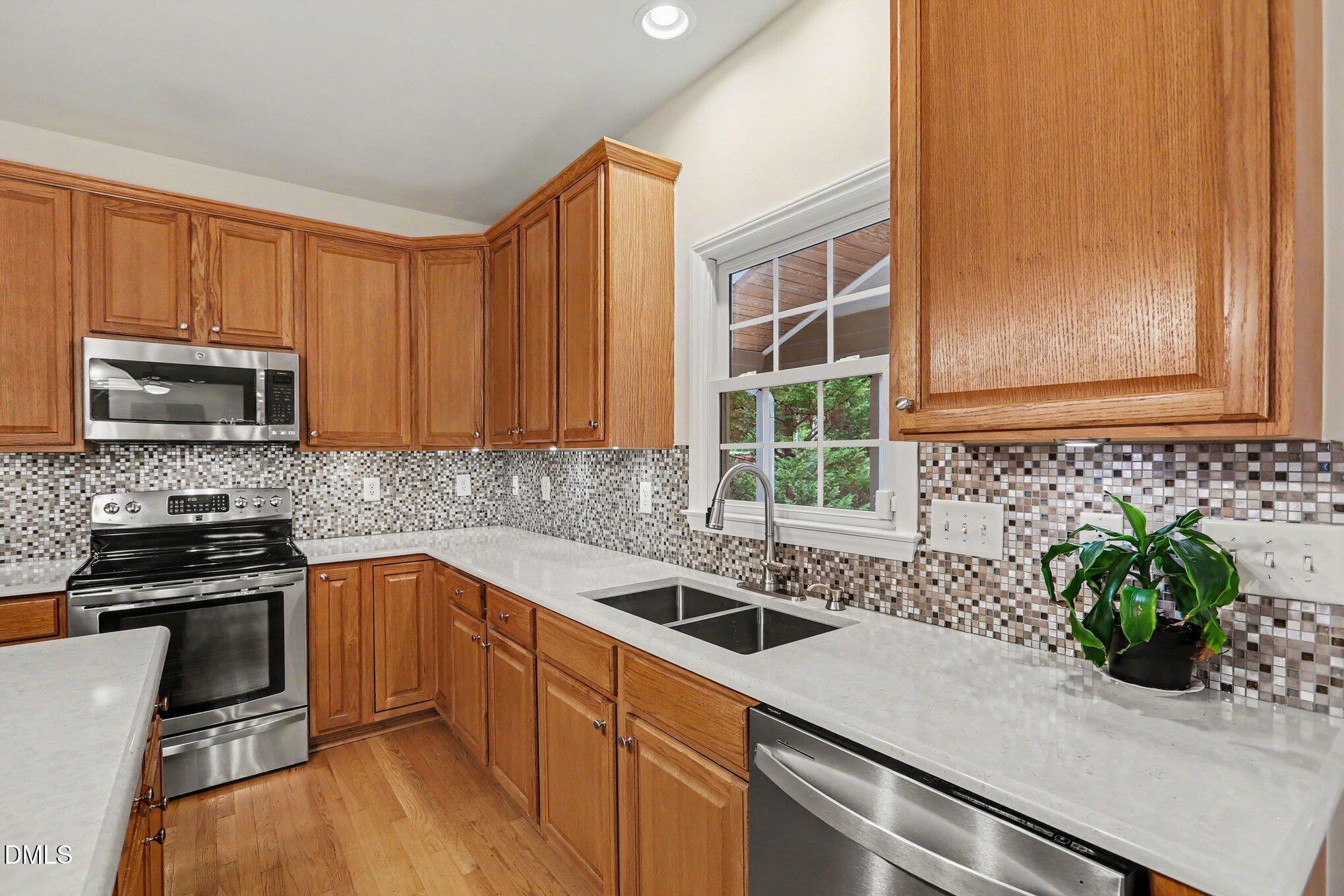 1810 Turning Leaf Lane Property Photo 12