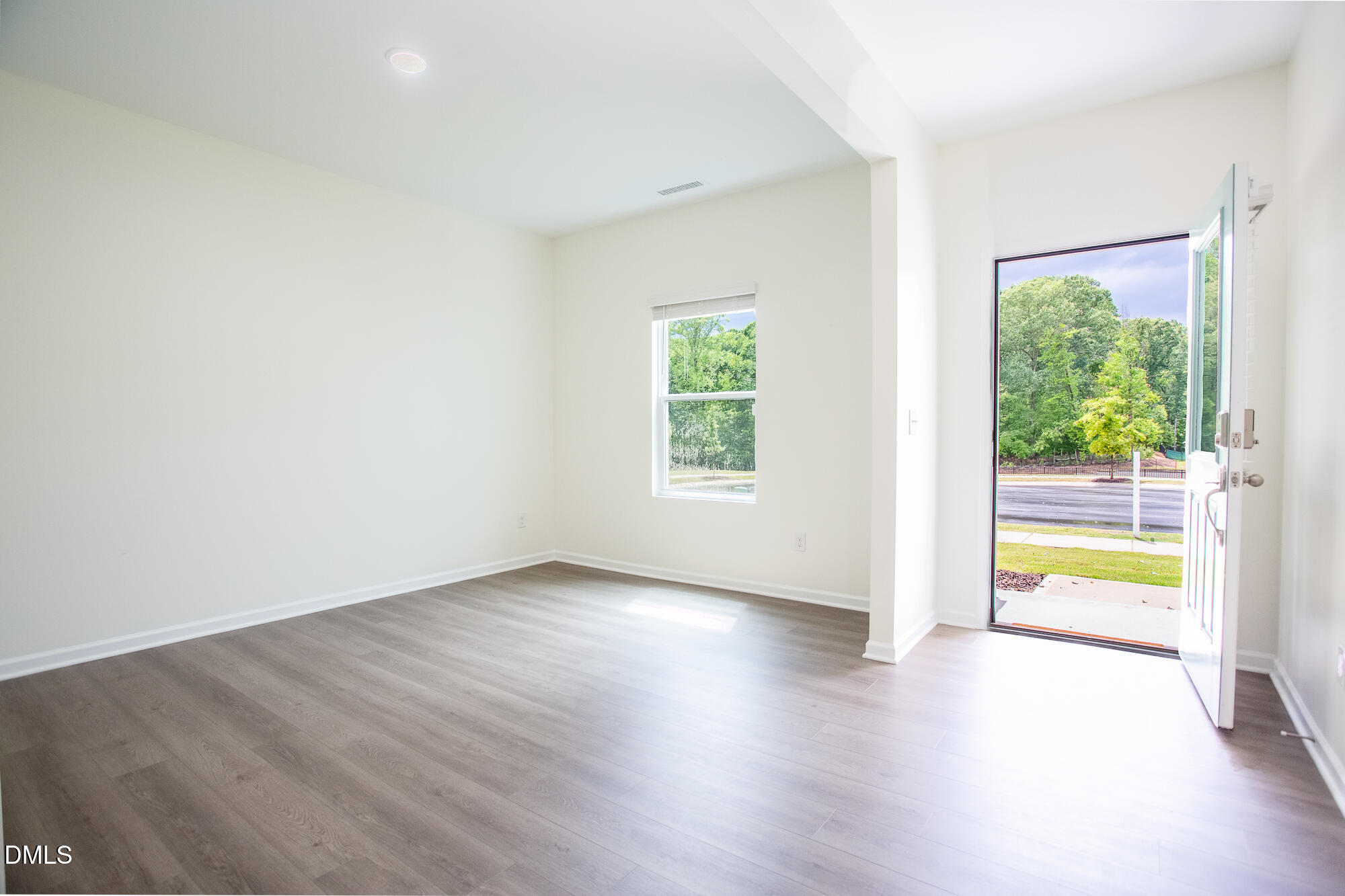 1113 Umstead Grove Way Property Photo 3
