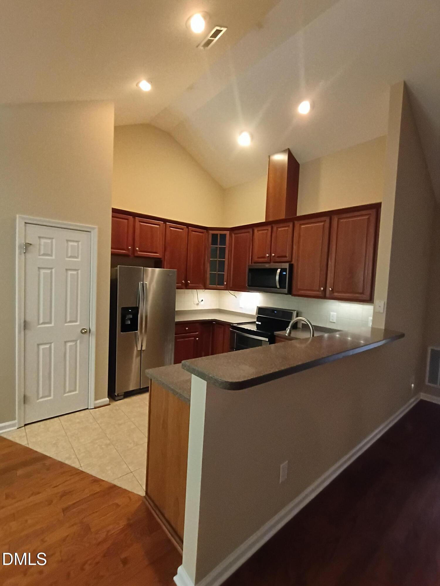 2825 Margot's Avenue Property Photo 13
