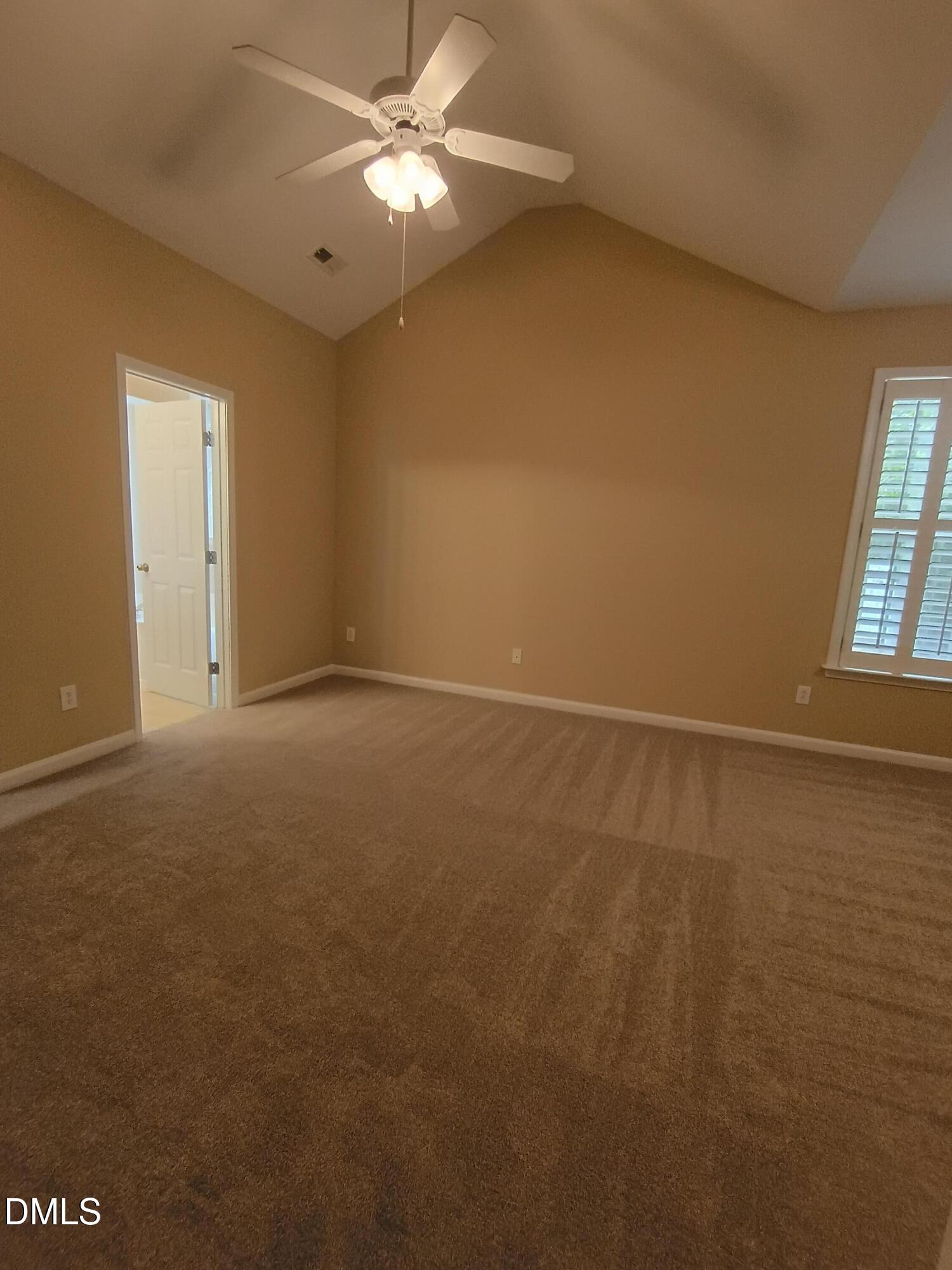 2825 Margot's Avenue Property Photo 25