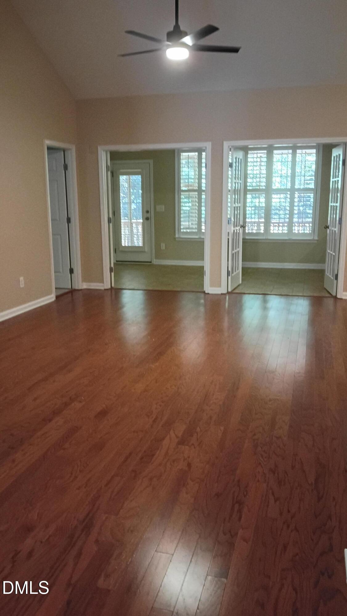 2825 Margot's Avenue Property Photo 43