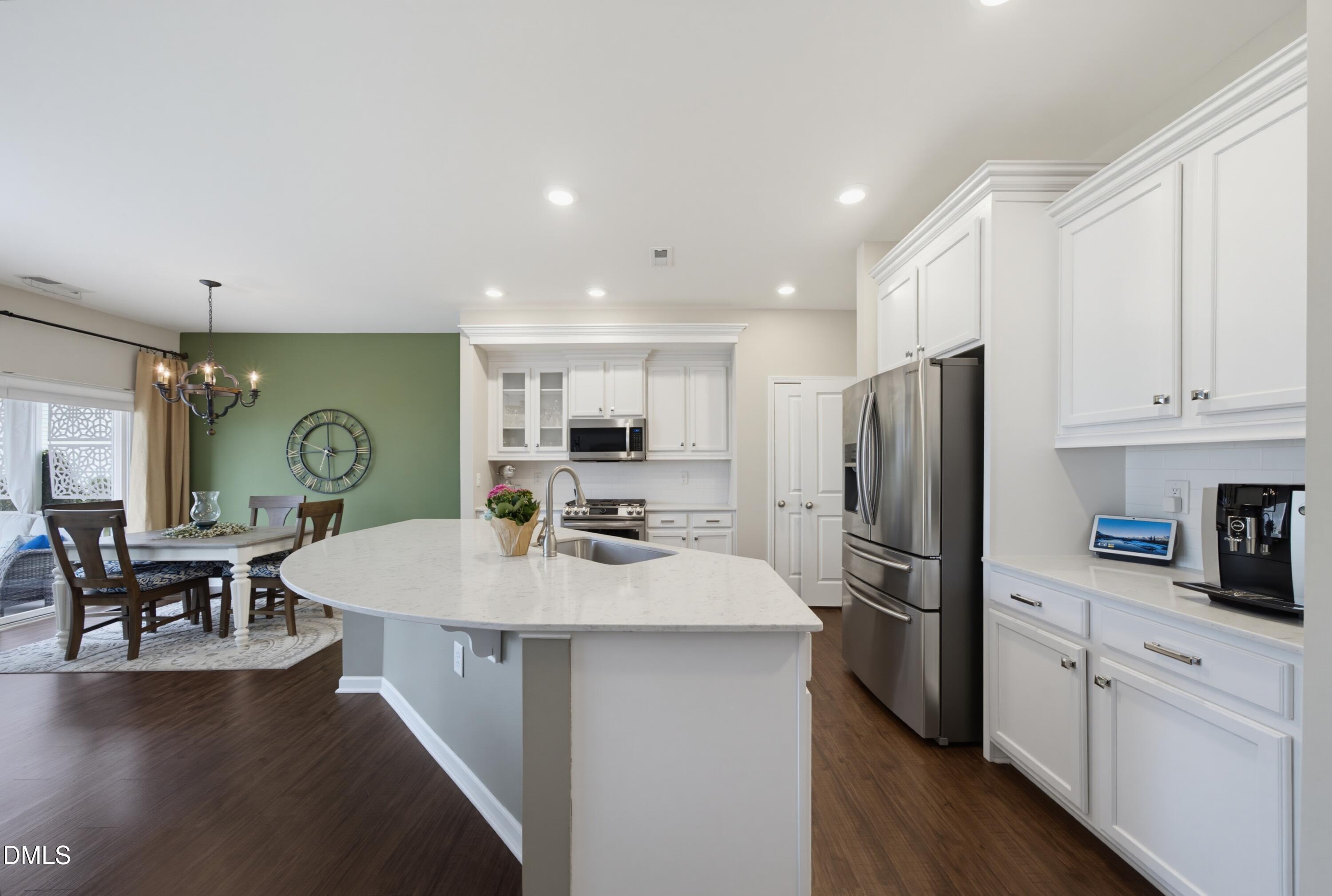 1302 Neighborly Way Property Photo 5