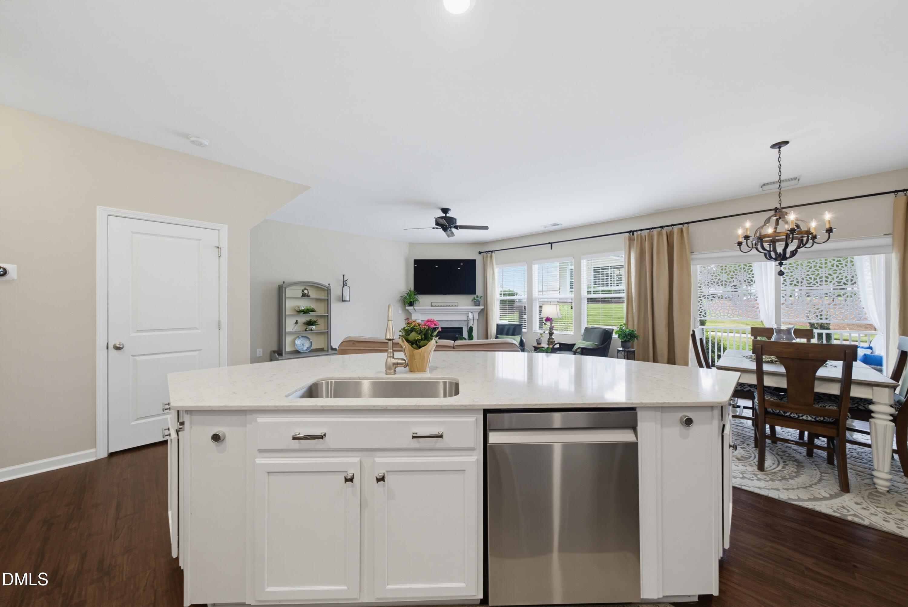 1302 Neighborly Way Property Photo 6