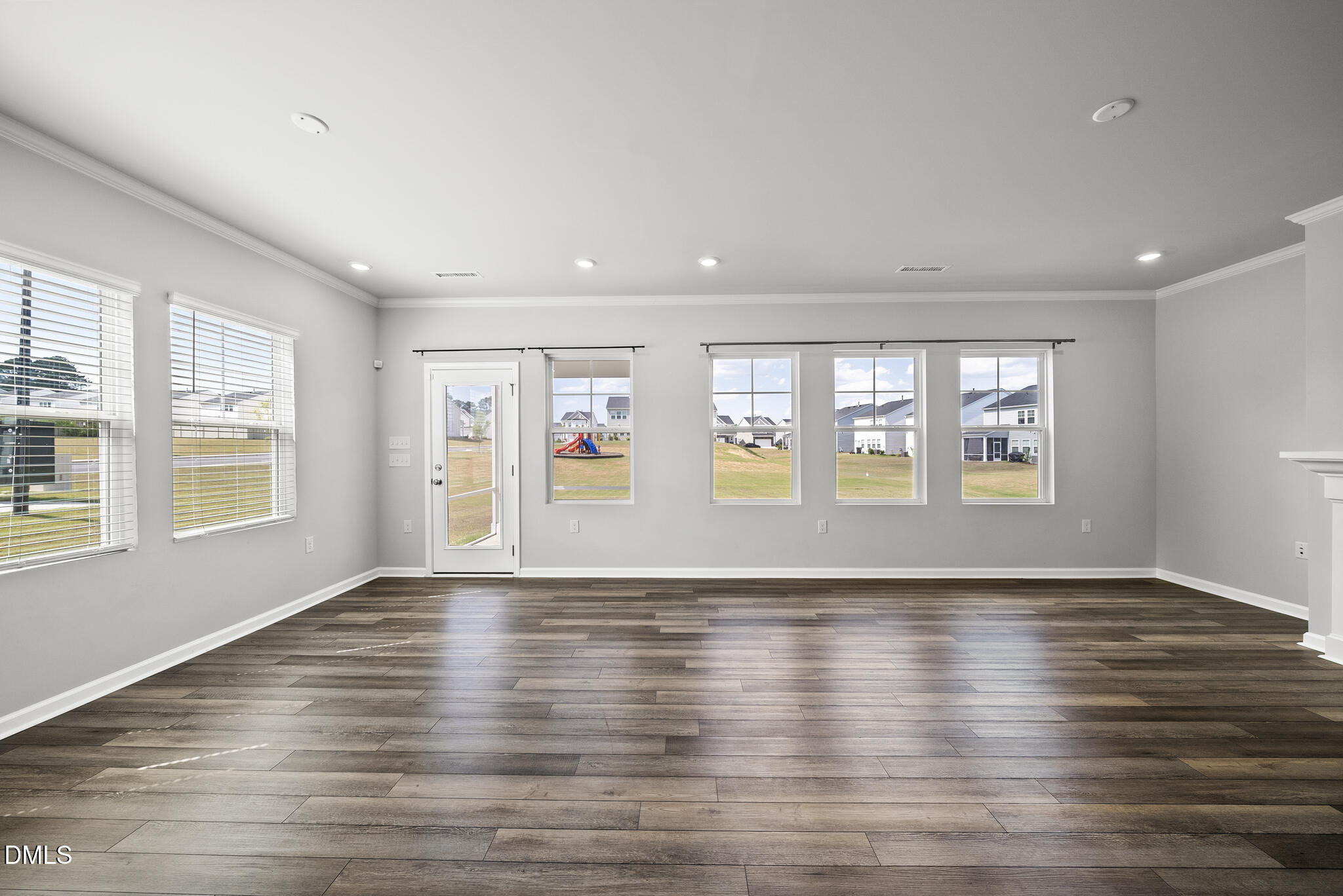 205 Fig Tree Bend Property Photo 14