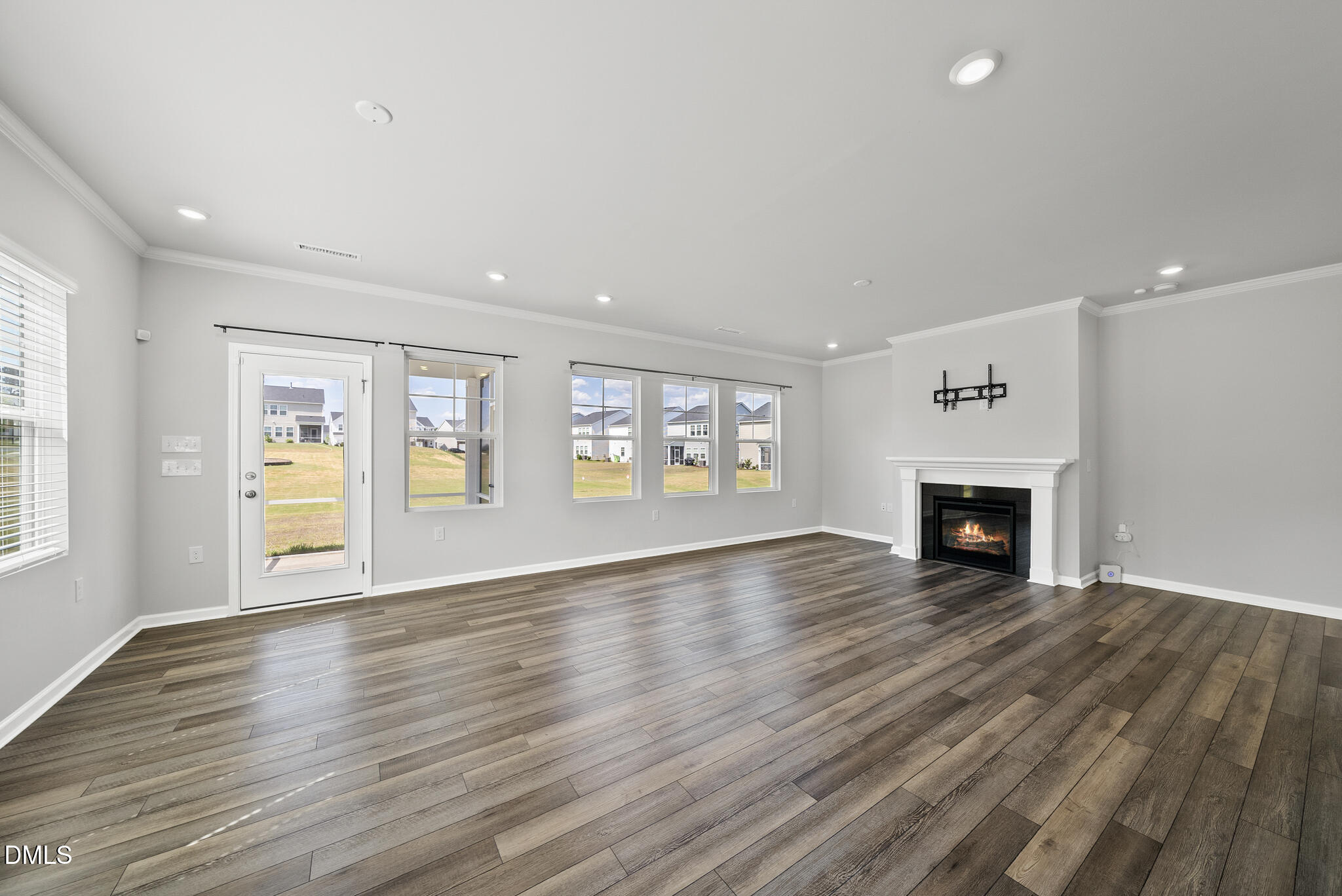 205 Fig Tree Bend Property Photo 15