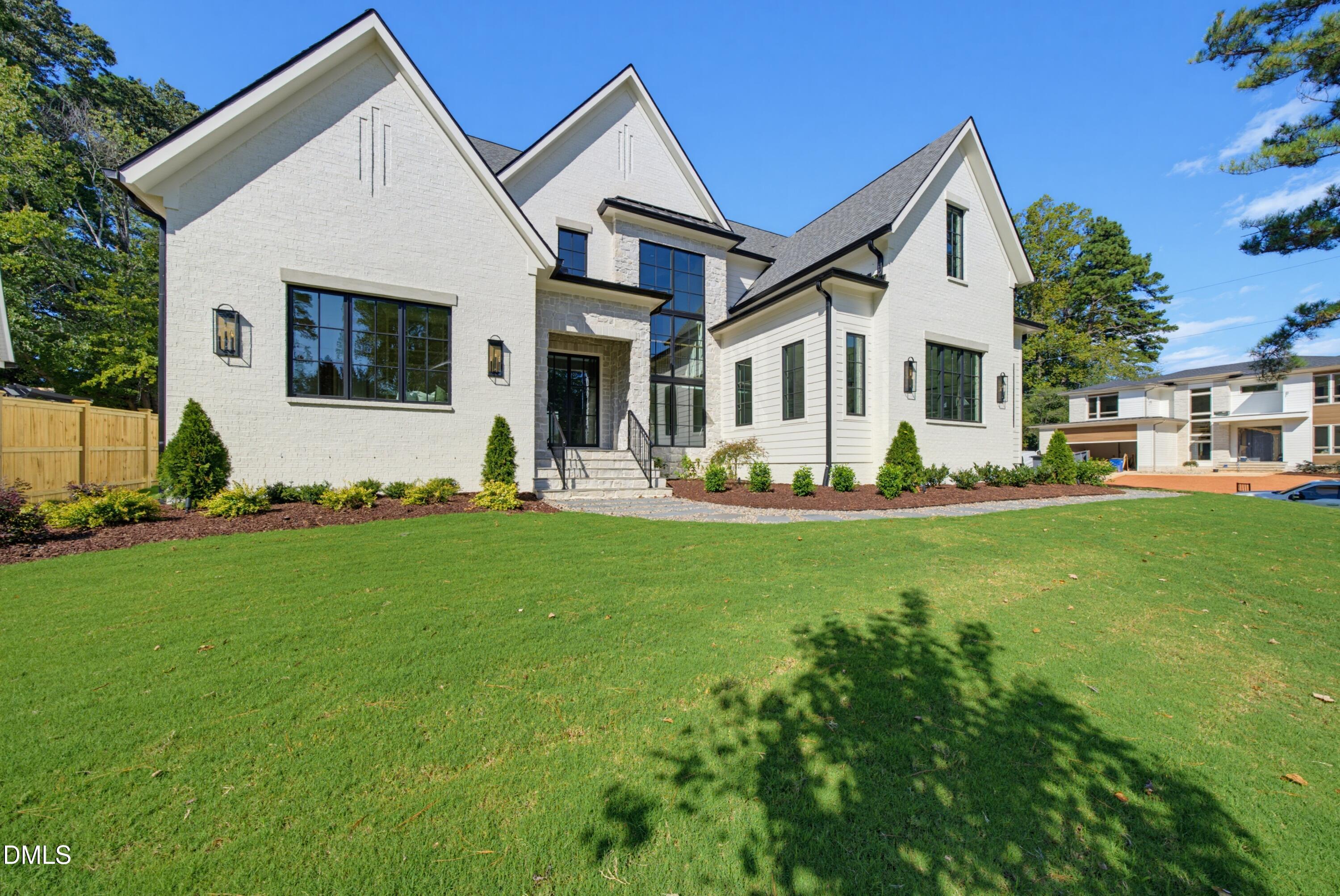 413 Pinecroft Drive Property Photo 4