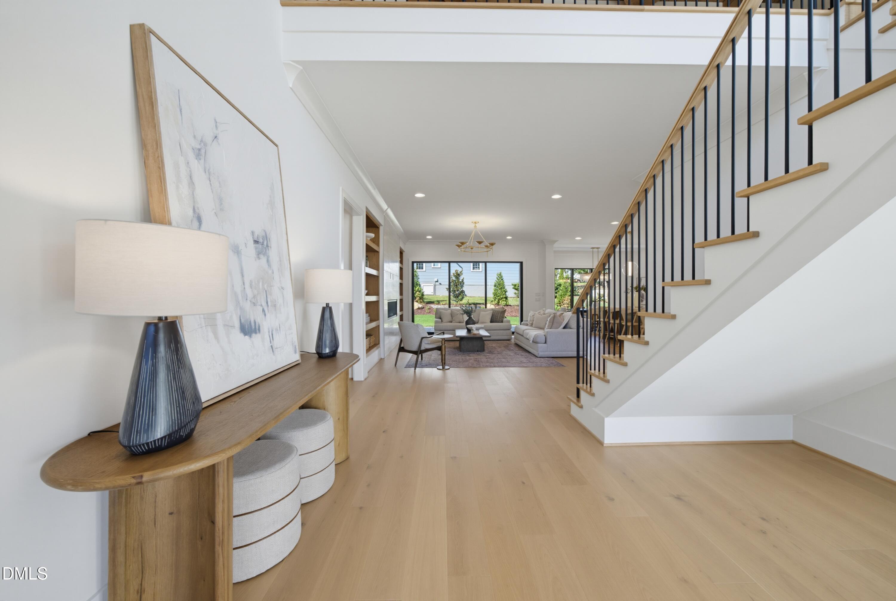 413 Pinecroft Drive Property Photo 8