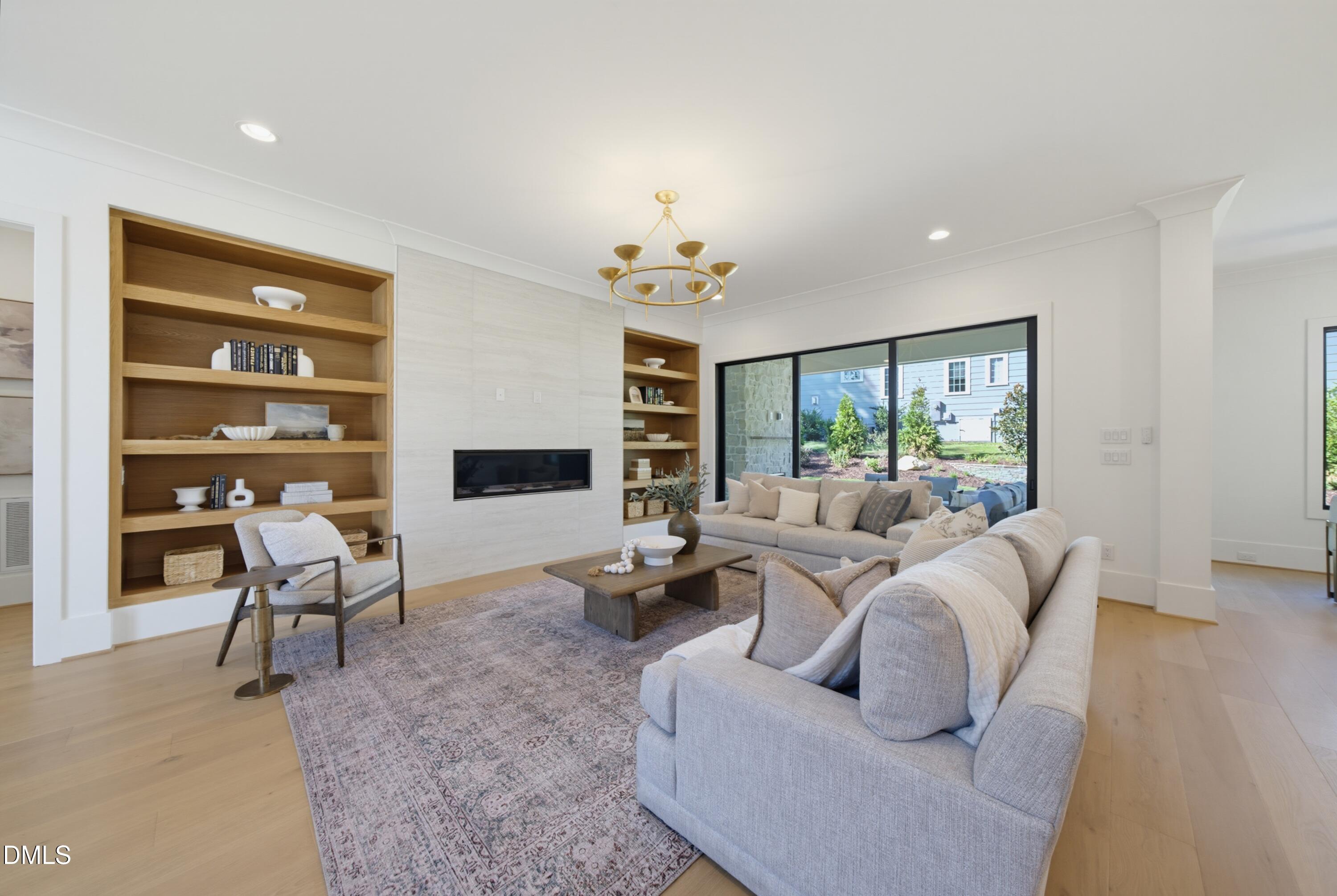 413 Pinecroft Drive Property Photo 10