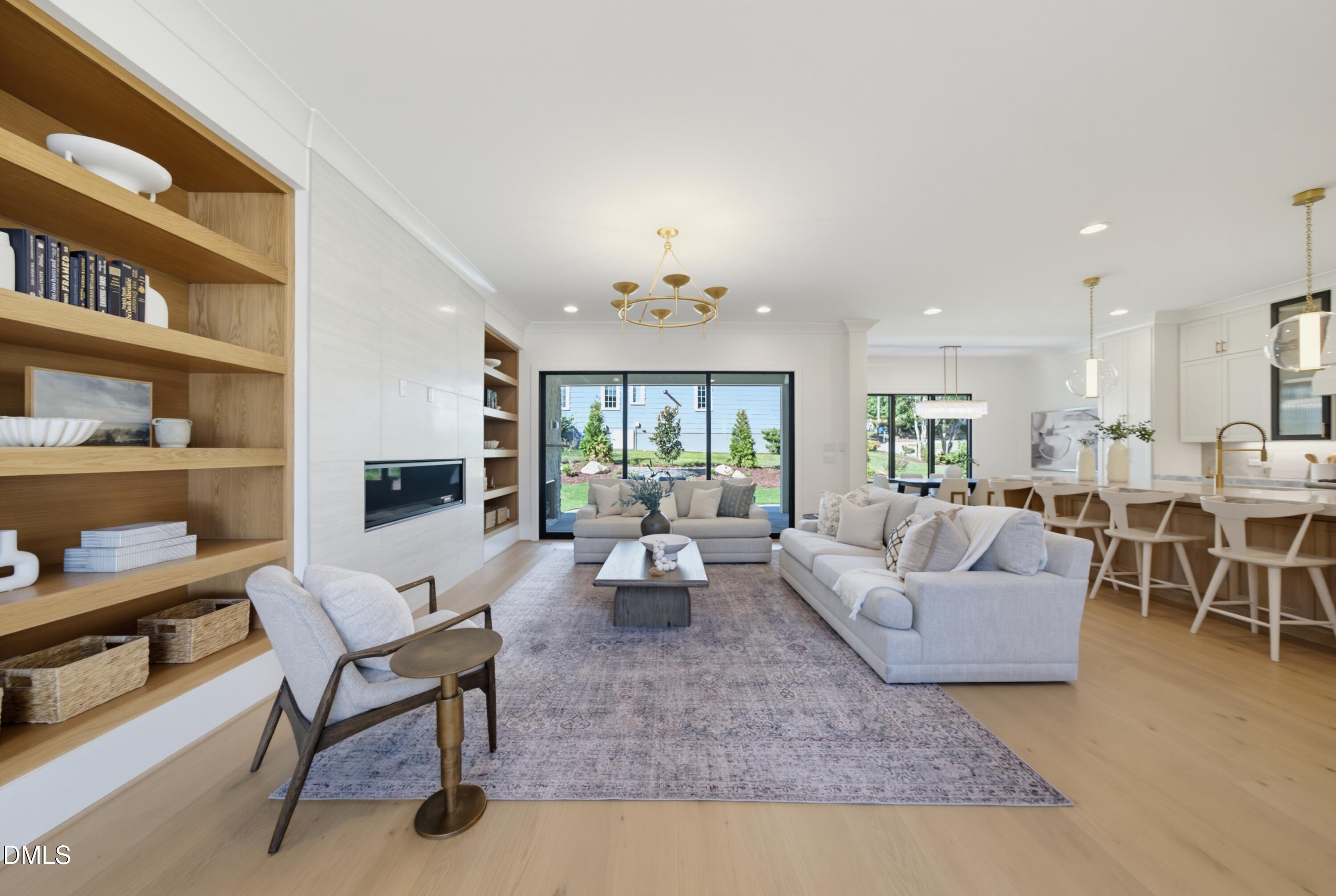 413 Pinecroft Drive Property Photo 11