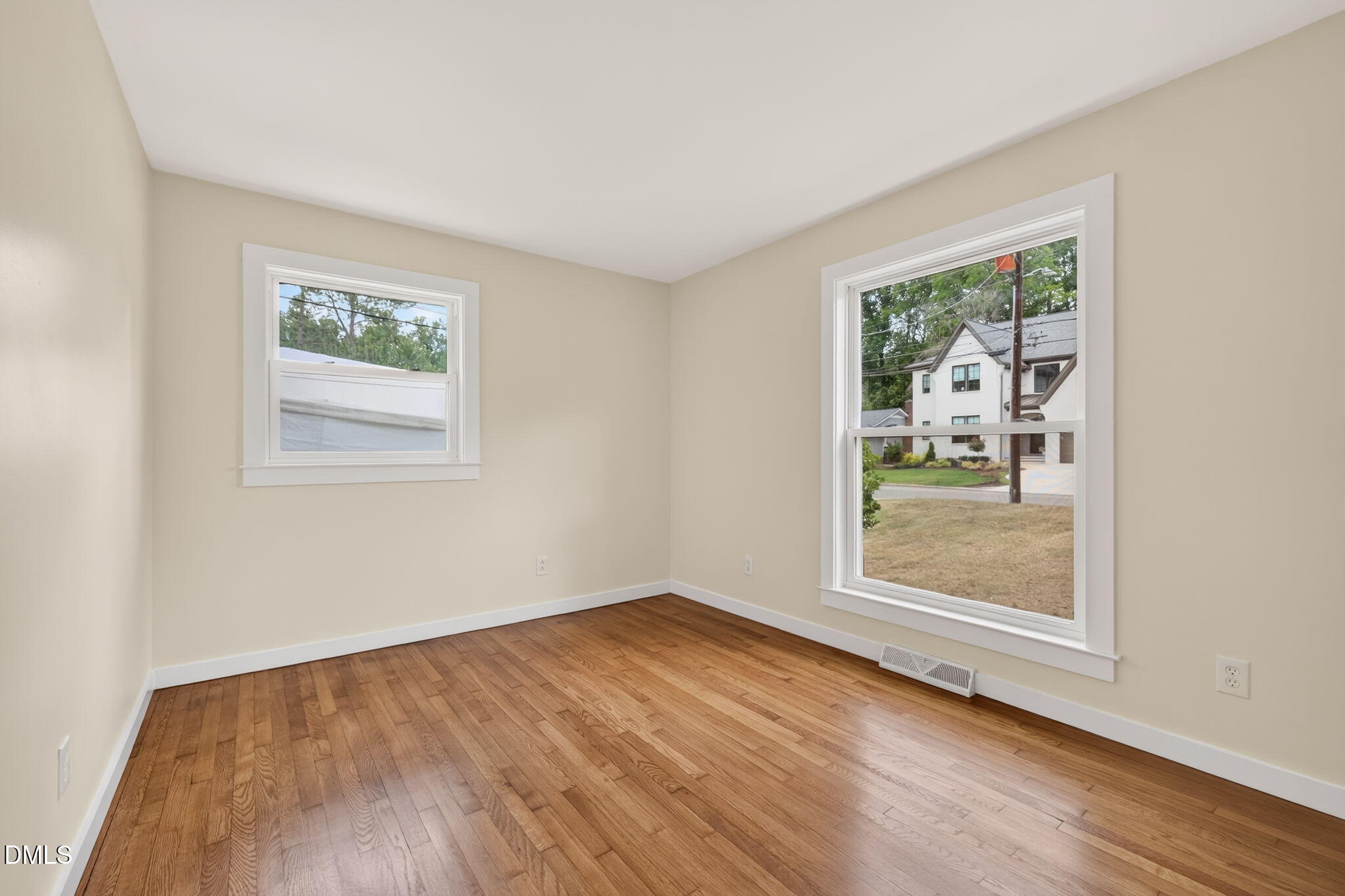 4612 Radcliff Road Property Photo 21