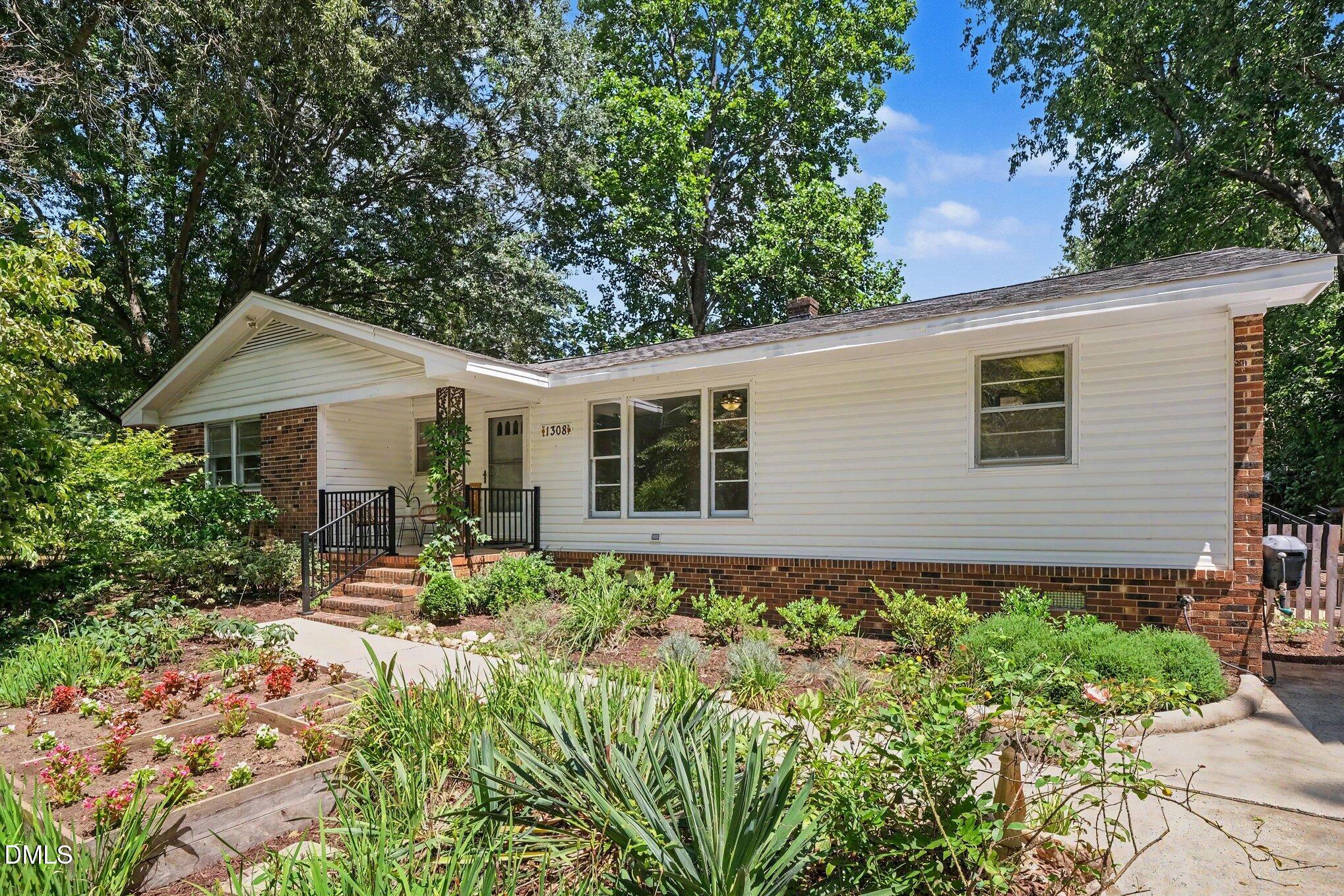 1308 Azalea Drive Property Photo 1