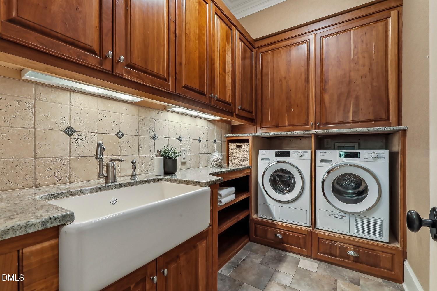 36 China Doll Court Property Photo 25