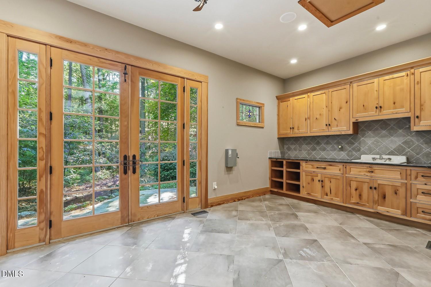 36 China Doll Court Property Photo 56