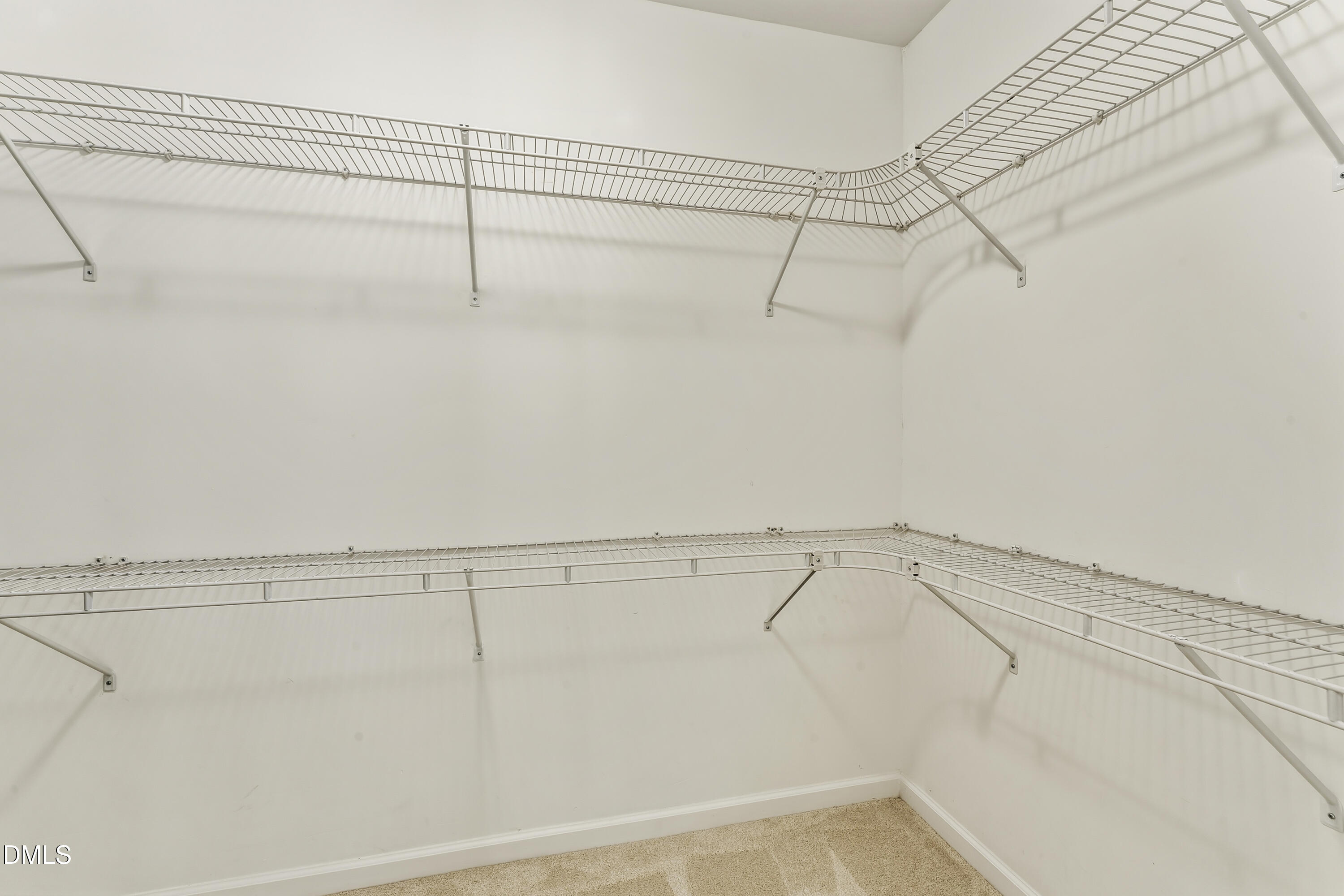707 Davenbury Way Property Photo 17