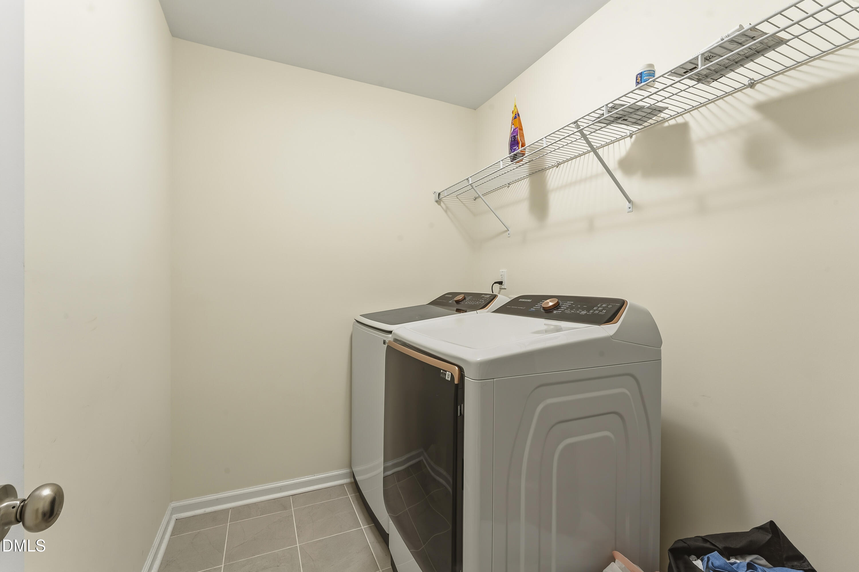 707 Davenbury Way Property Photo 23