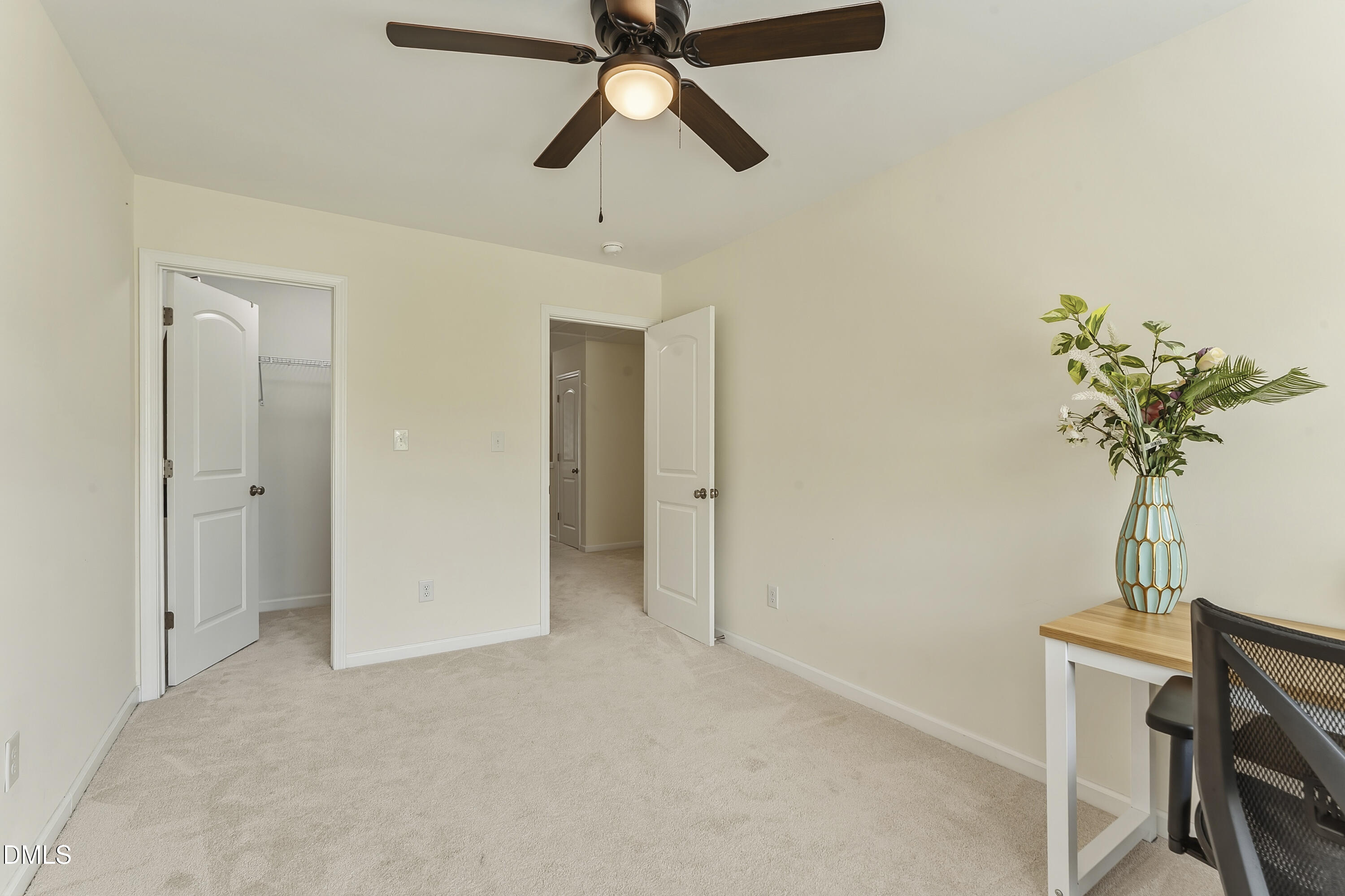 707 Davenbury Way Property Photo 27