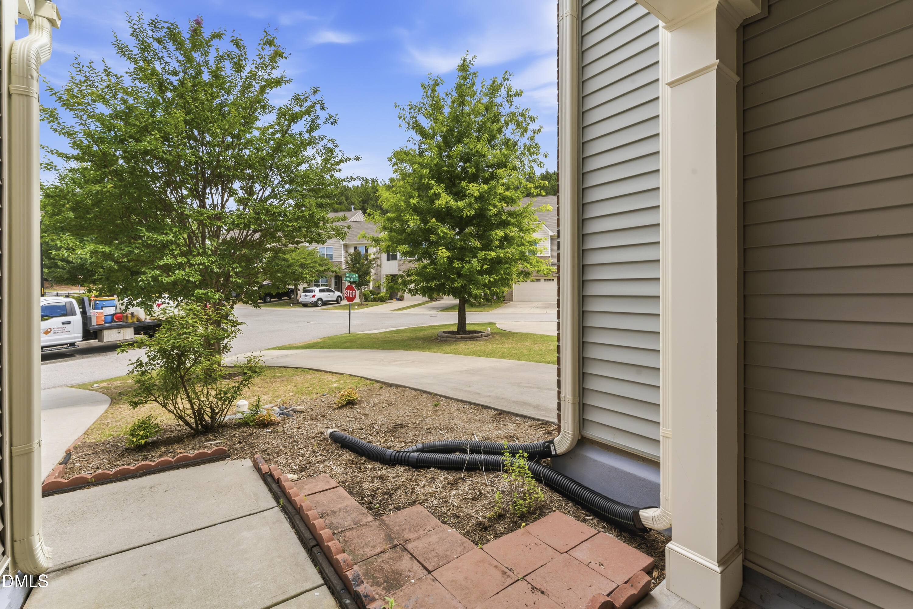 707 Davenbury Way Property Photo 29