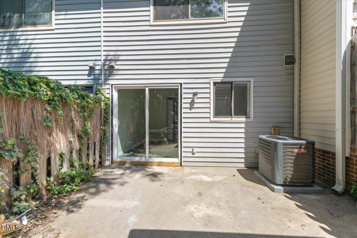 5806 Shady Grove Circle Property Photo 28