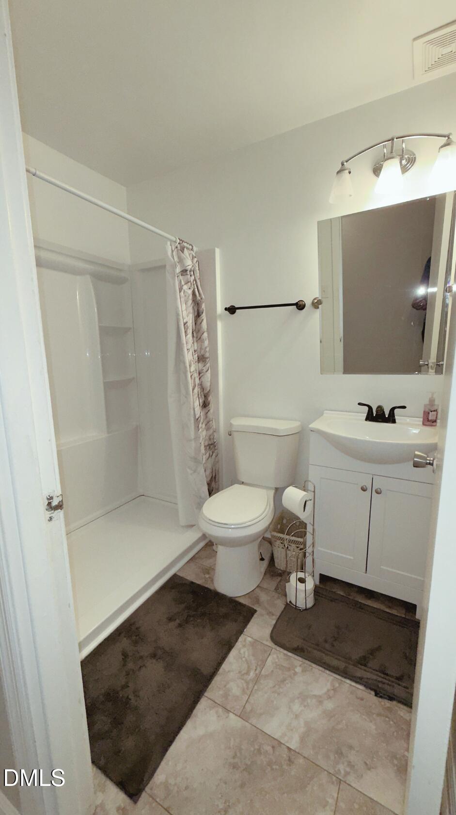 428 Walton Street Property Photo 12