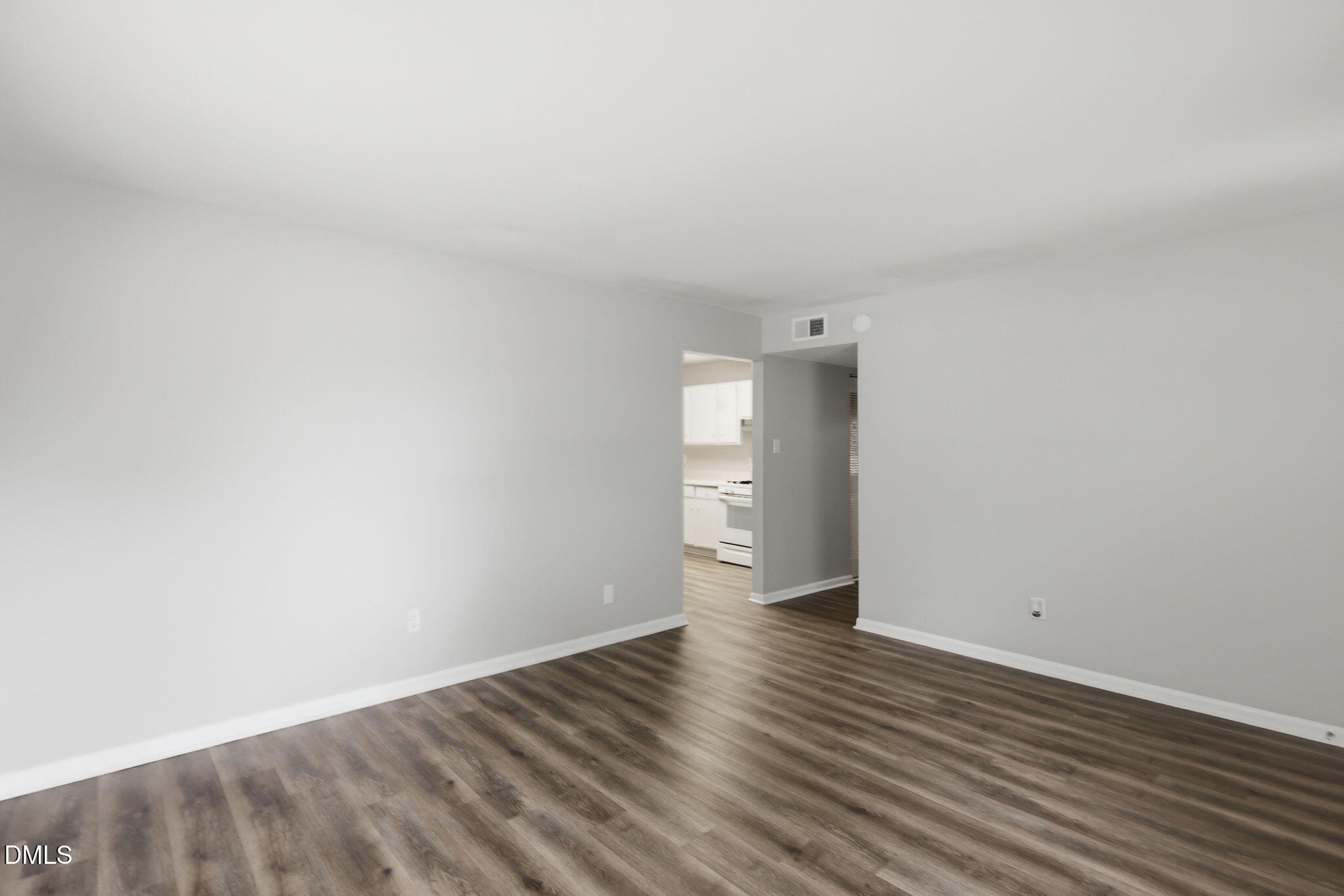 613 Juno Court Property Photo 7