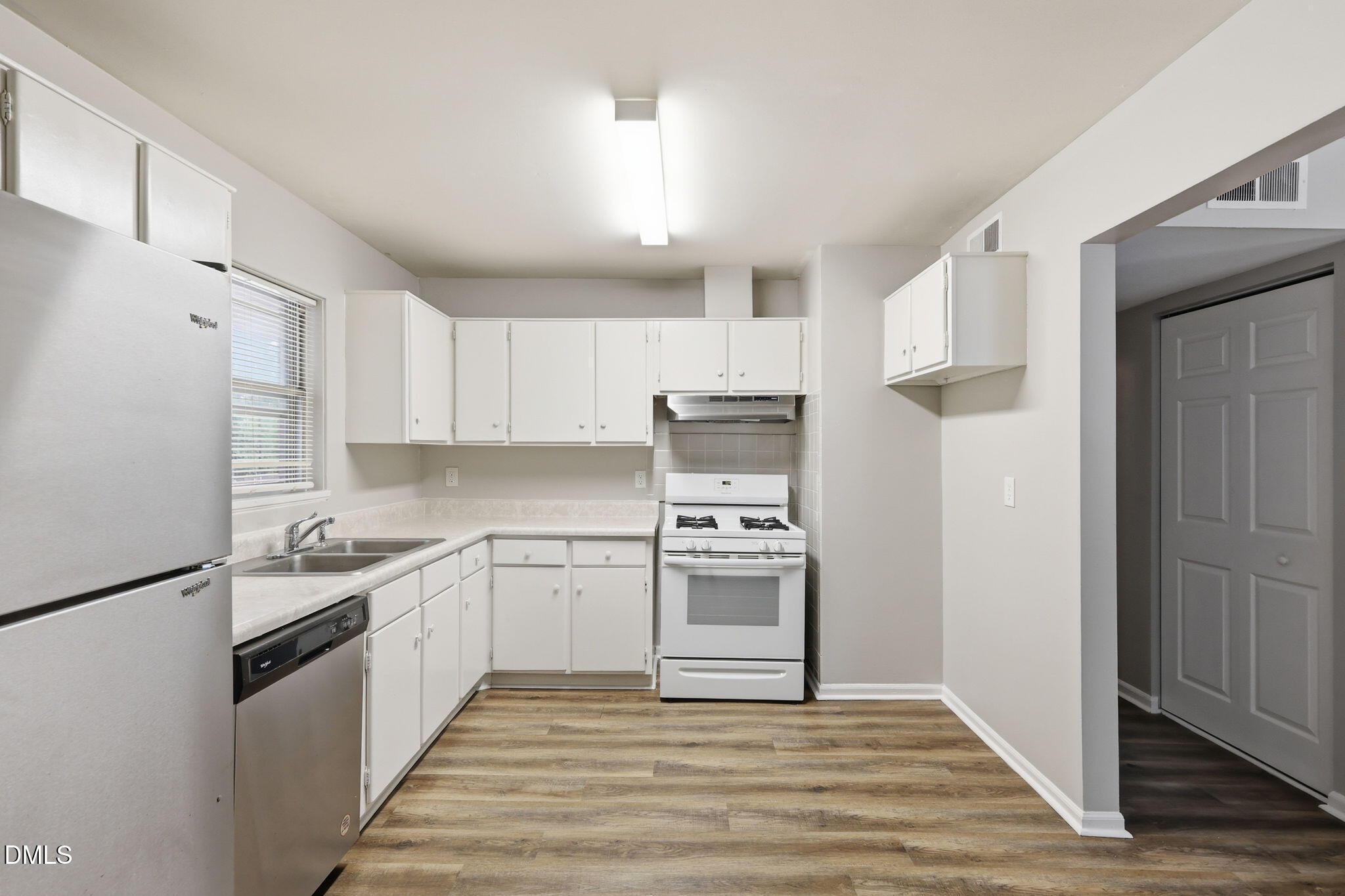 613 Juno Court Property Photo 9