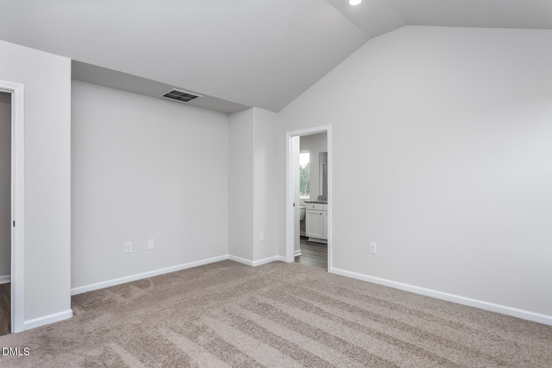 11866 International Drive Property Photo 13