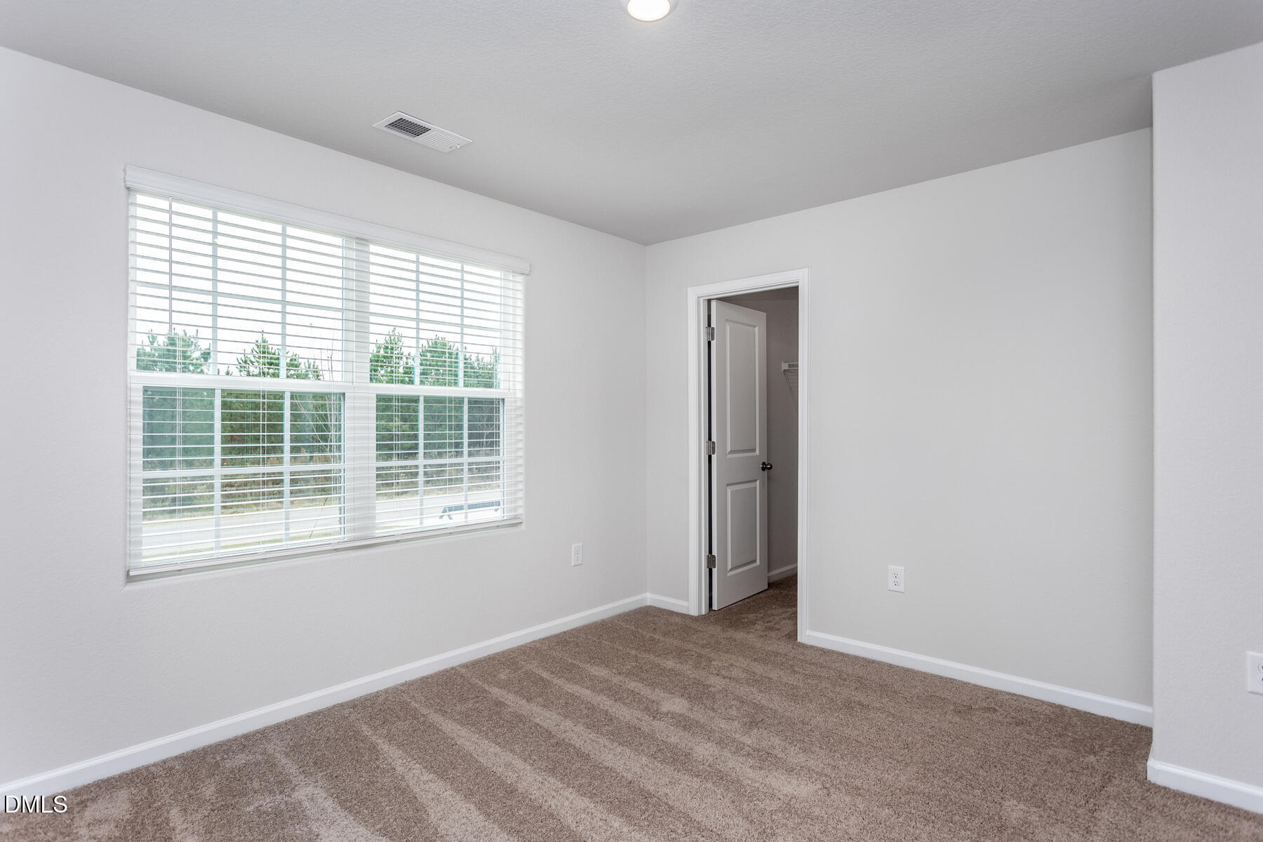 11866 International Drive Property Photo 14