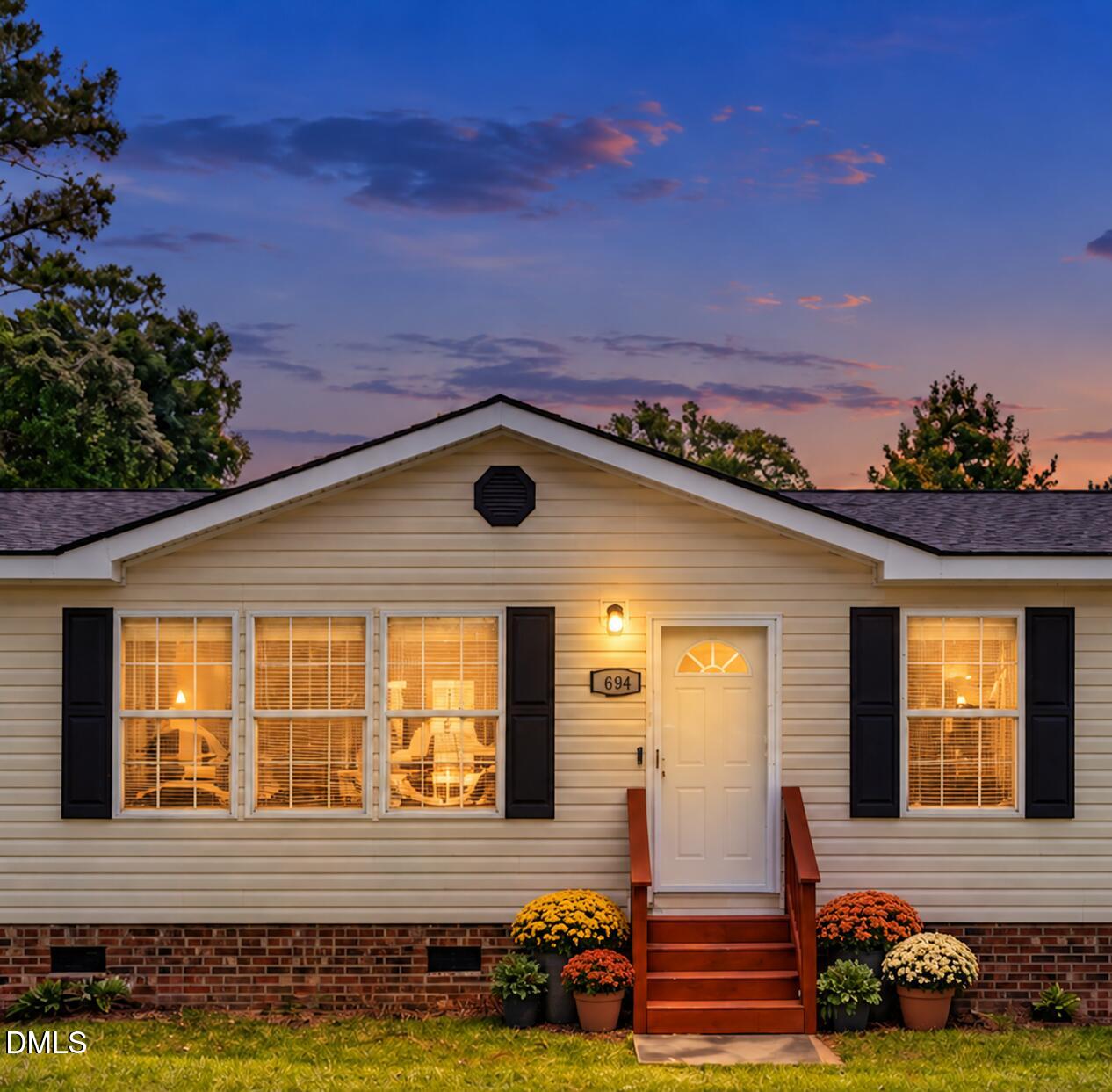 694 John Lee Road Property Photo 1