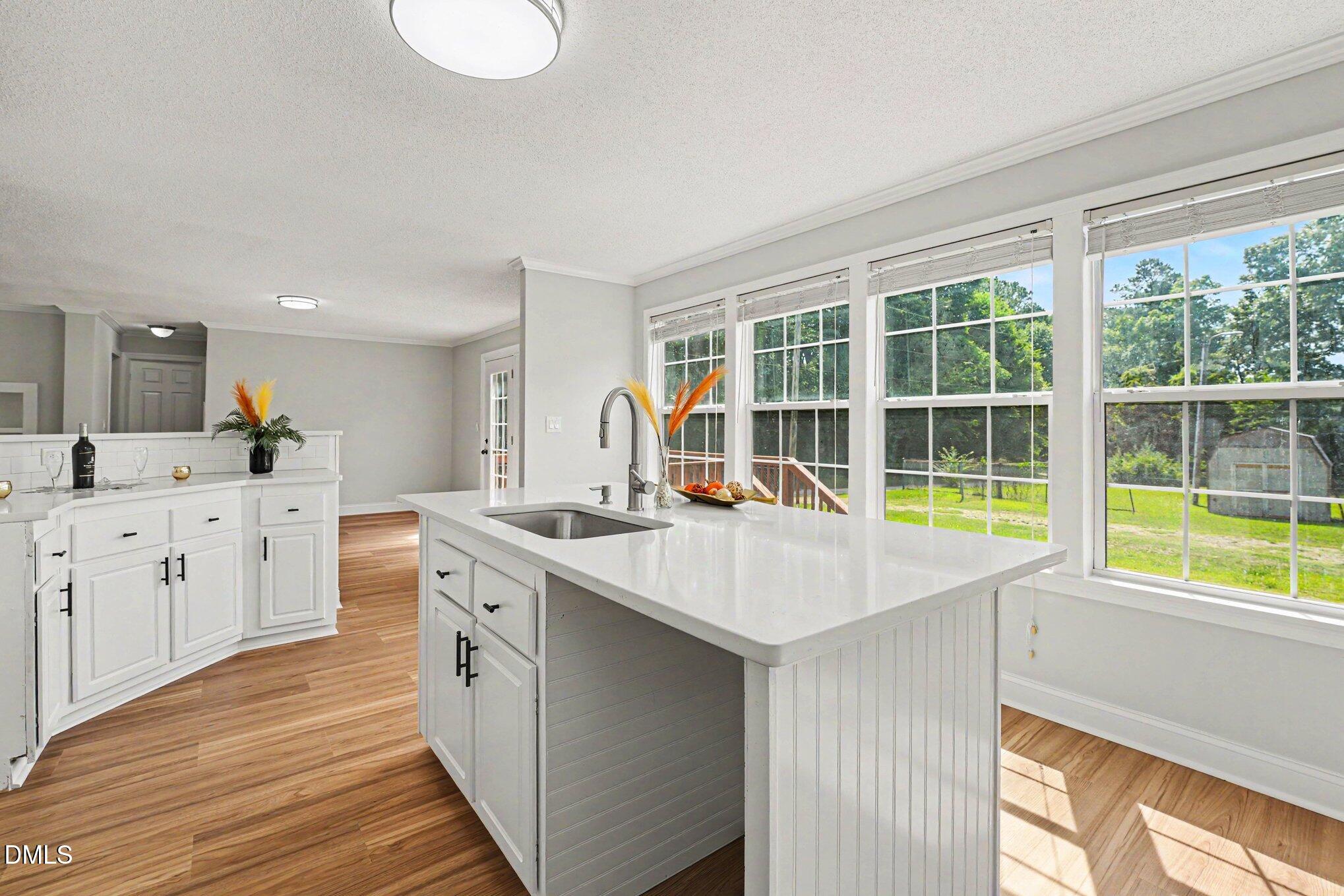 694 John Lee Road Property Photo 3