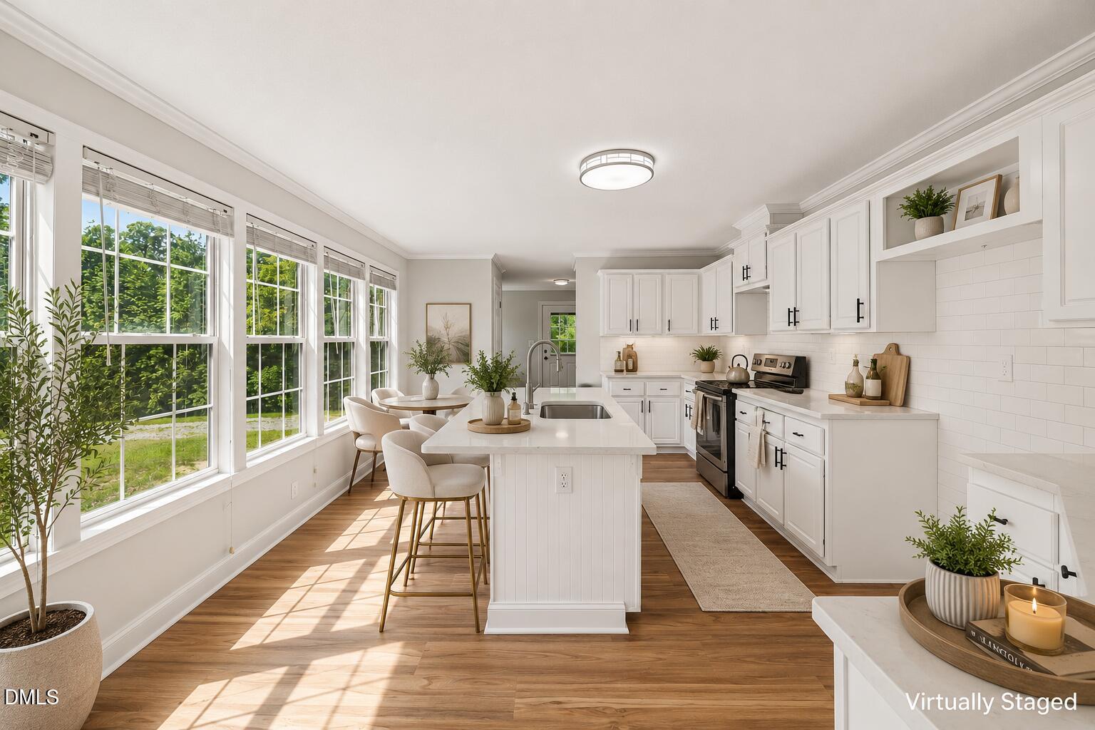 694 John Lee Road Property Photo 4