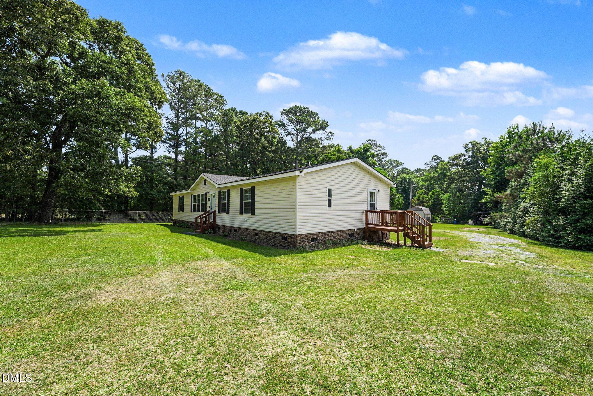 694 John Lee Road Property Photo 15