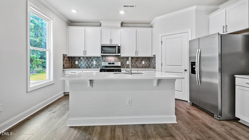 5009 Dezola Street Property Photo 4