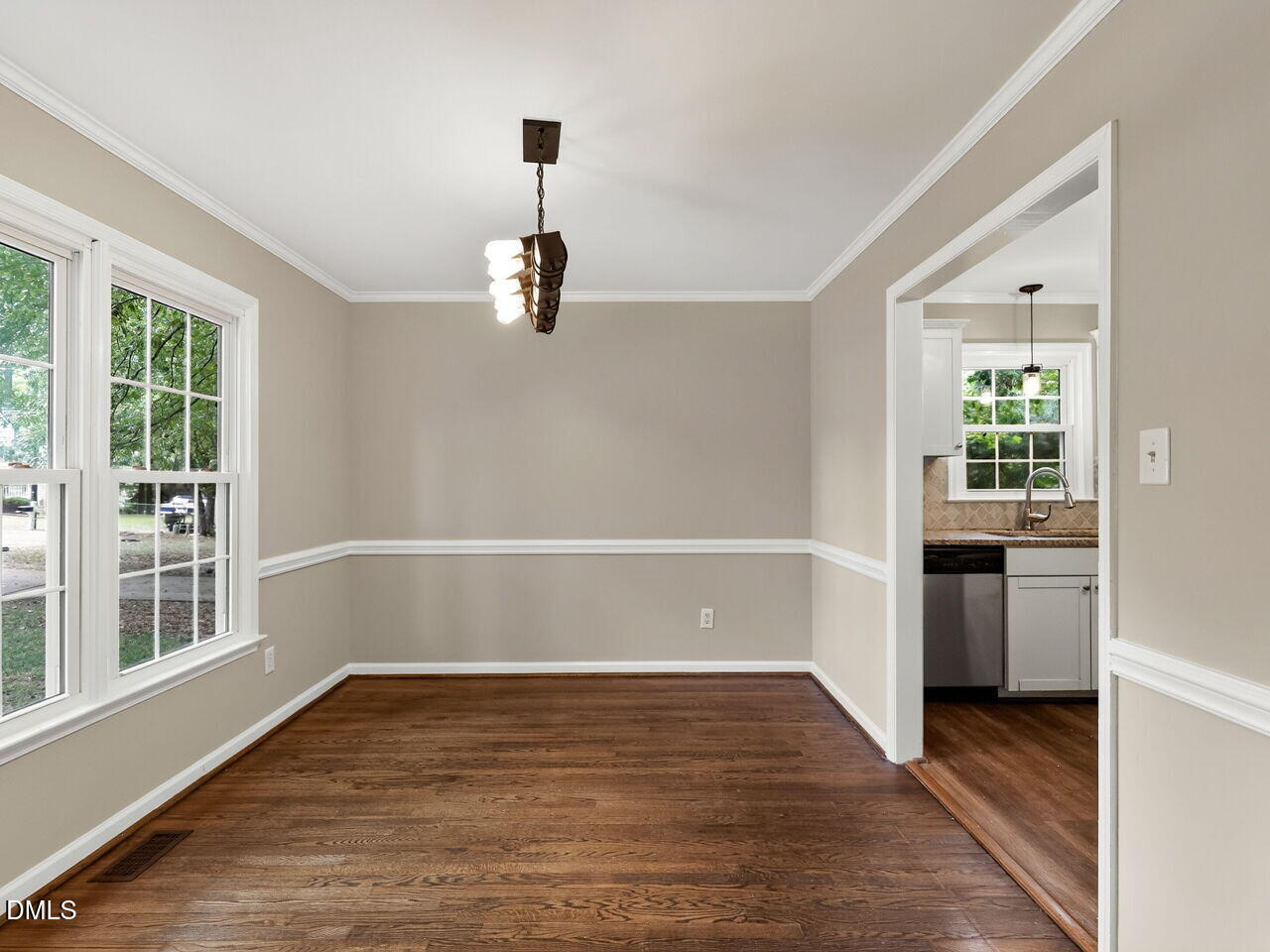 102 Greenwood Circle Property Photo 4