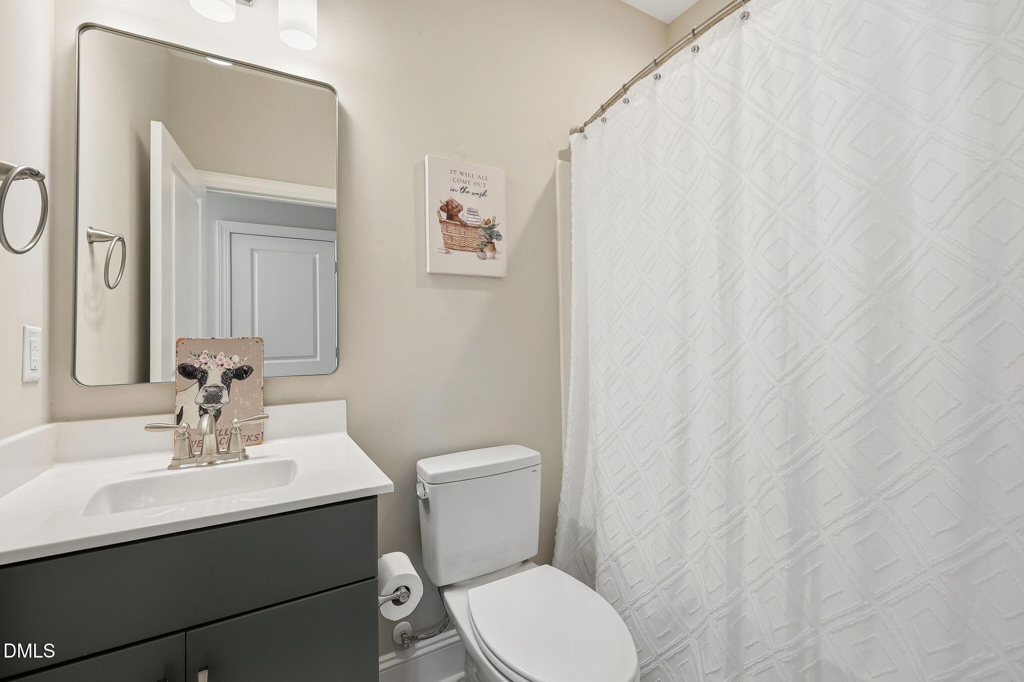 135 Village Walk Drive Property Photo 14