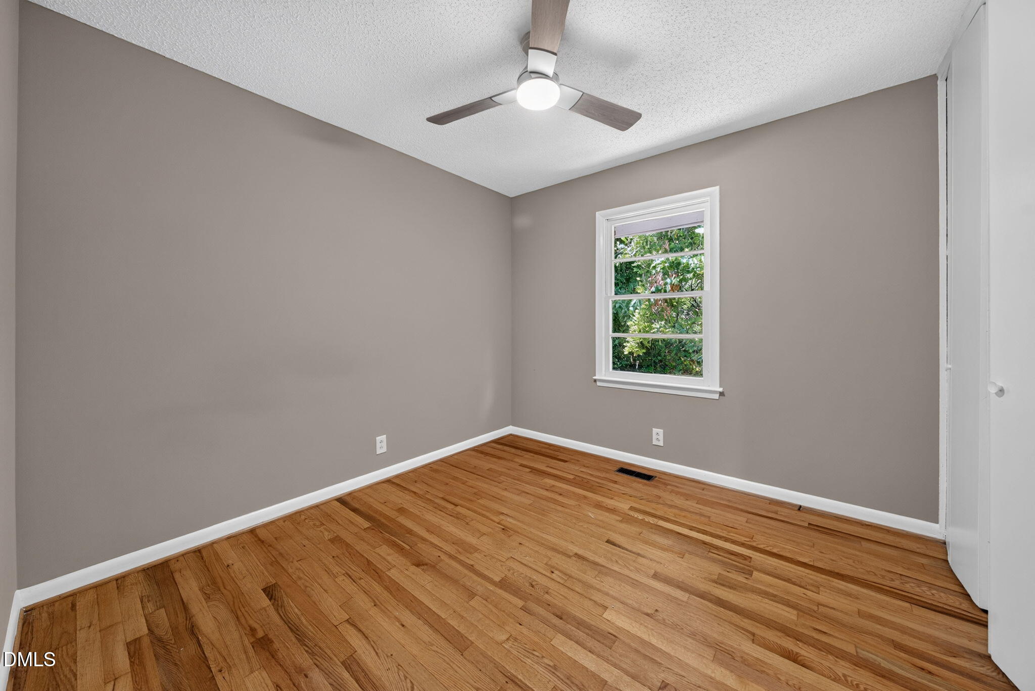 1513 N King Charles Road Property Photo 13